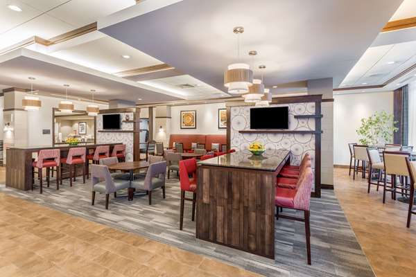 Amenities - Hampton Inn & Suites Downtown Madison