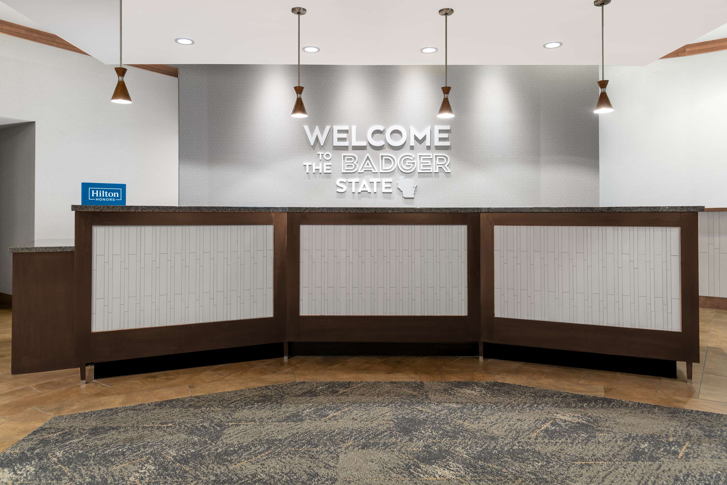 Reception | Hampton Inn & Suites Madison / Downtown