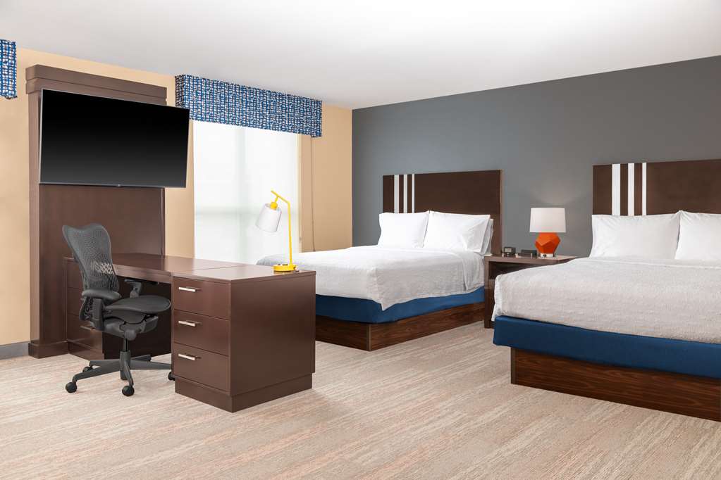 Hampton Inn & Suites by Hilton Madison / Downtown Room Type - 2 QN MOB HEA ACC STUDIO NS