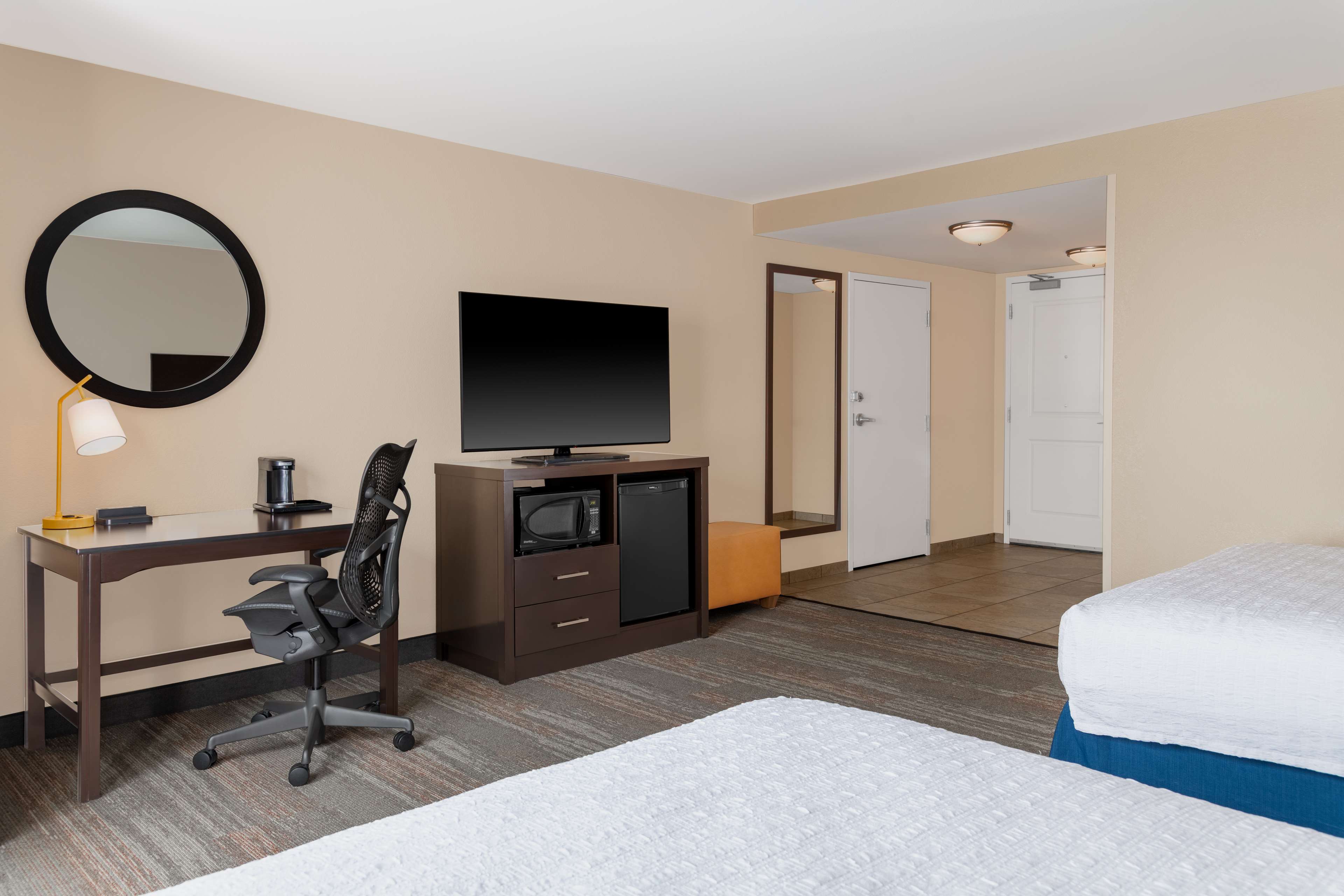 Hampton Inn & Suites by Hilton Madison / Downtown Room Type - 2 QUEENS NS