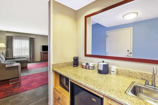  - Hampton Inn & Suites West Madison