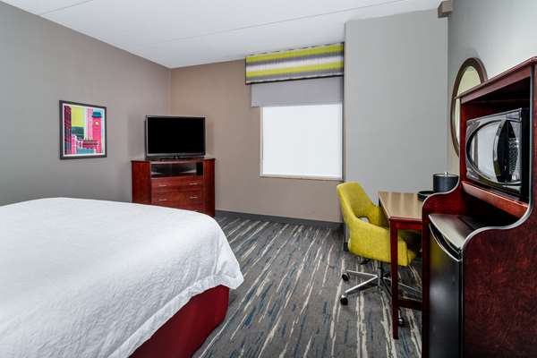  - Hampton Inn Bloomington