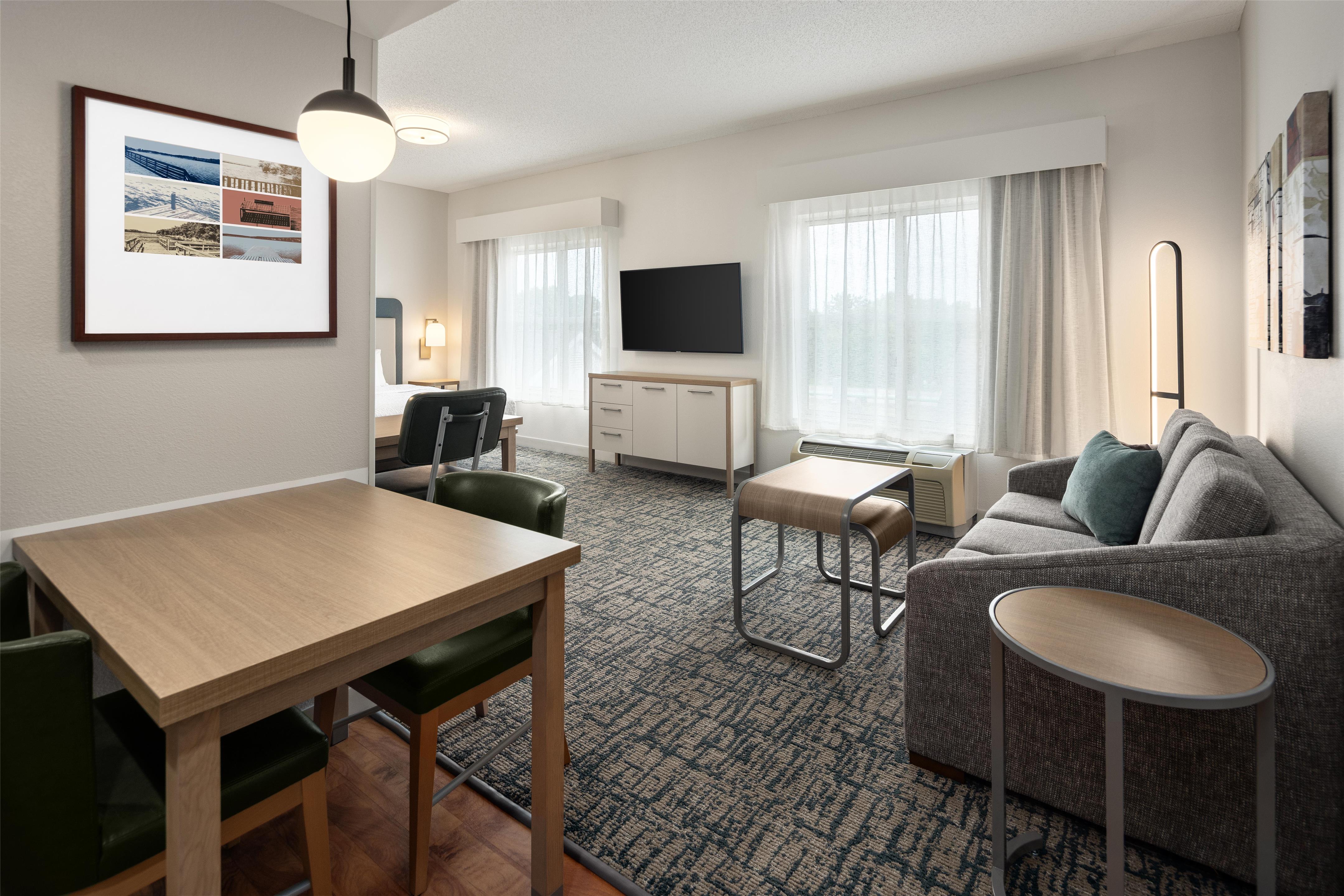 Guest room