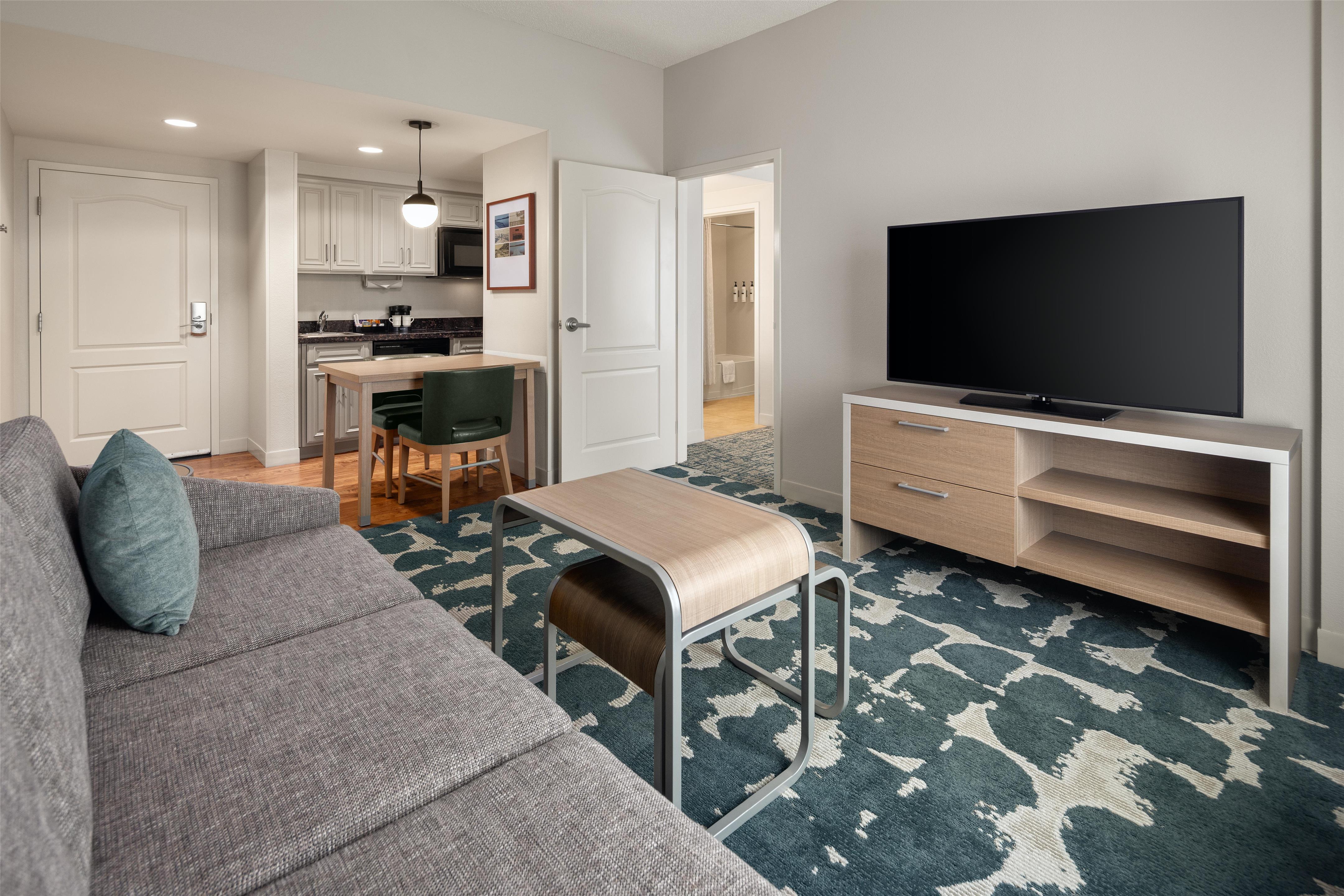 Guest room