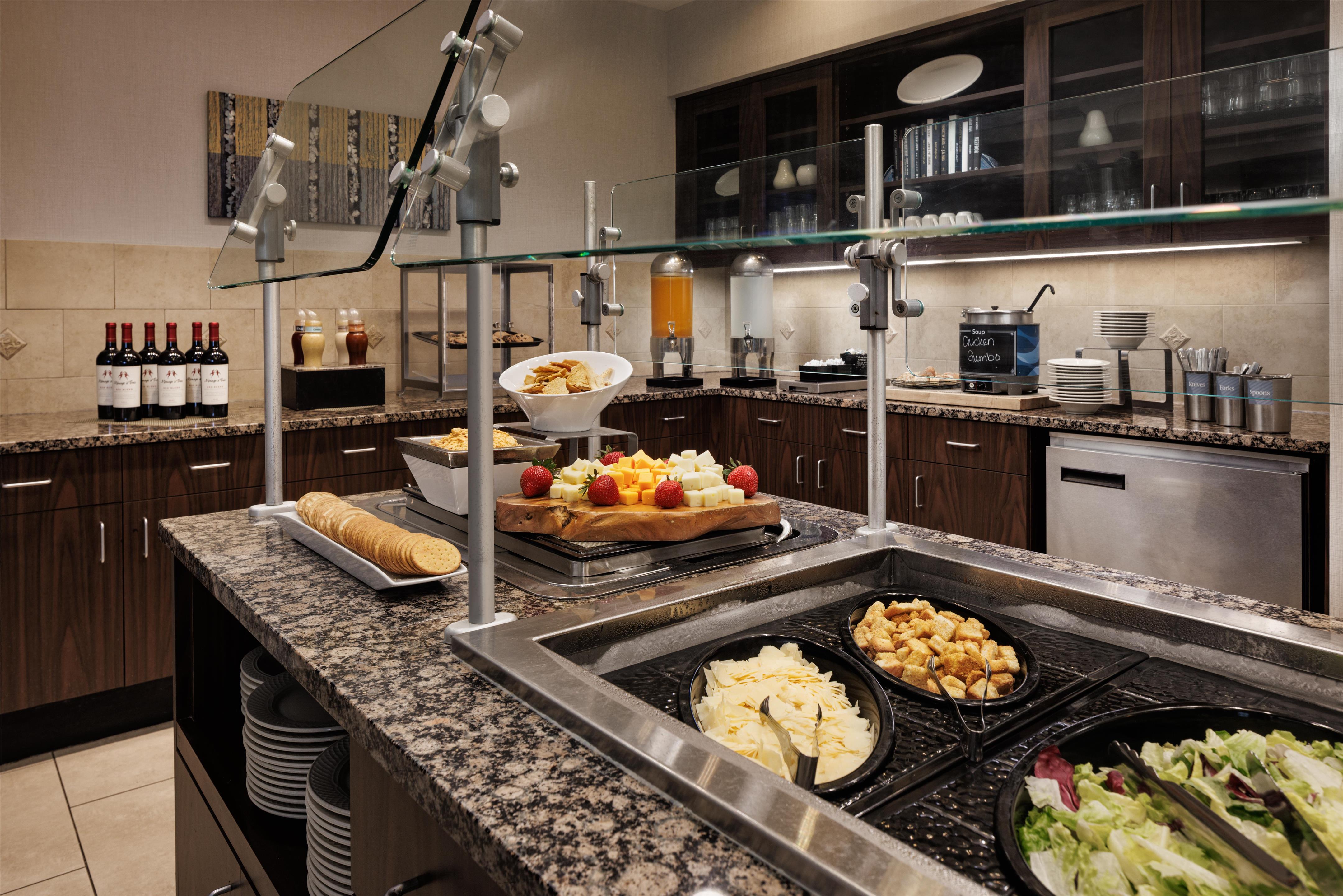 Restaurant | Homewood Suites New Brighton