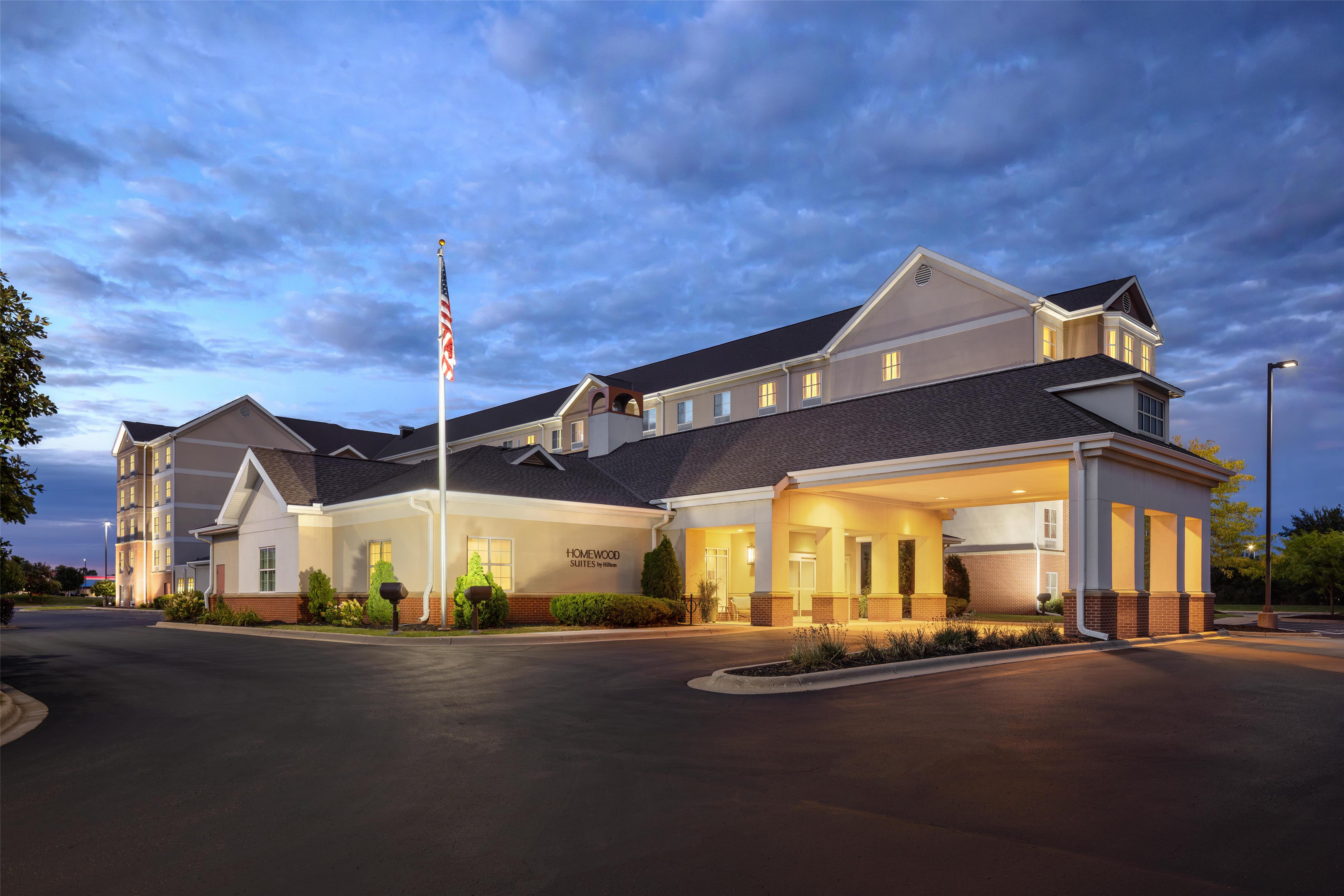 Exterior | Homewood Suites by Hilton Minneapolis/St. Paul-New Brighton