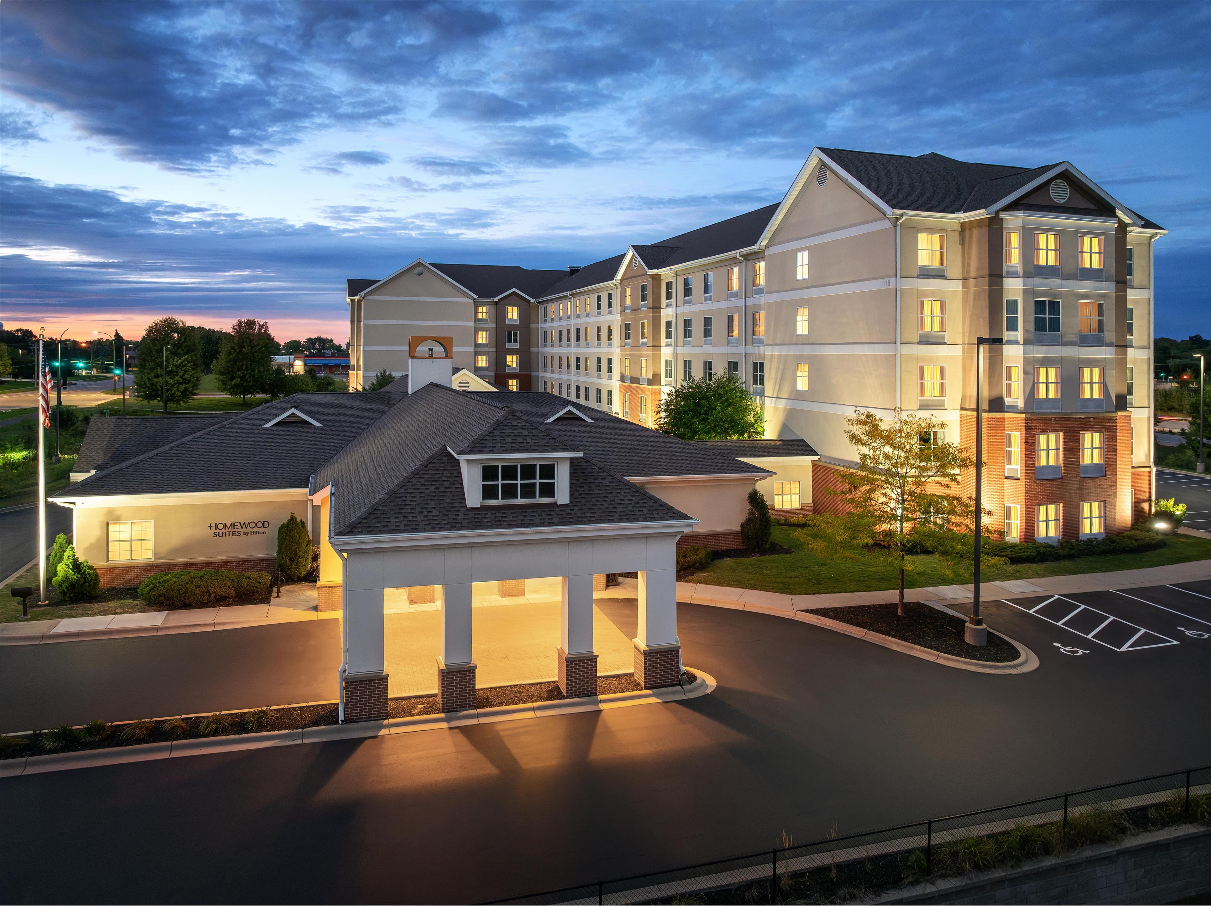 Exterior | Homewood Suites by Hilton Minneapolis/St. Paul-New Brighton