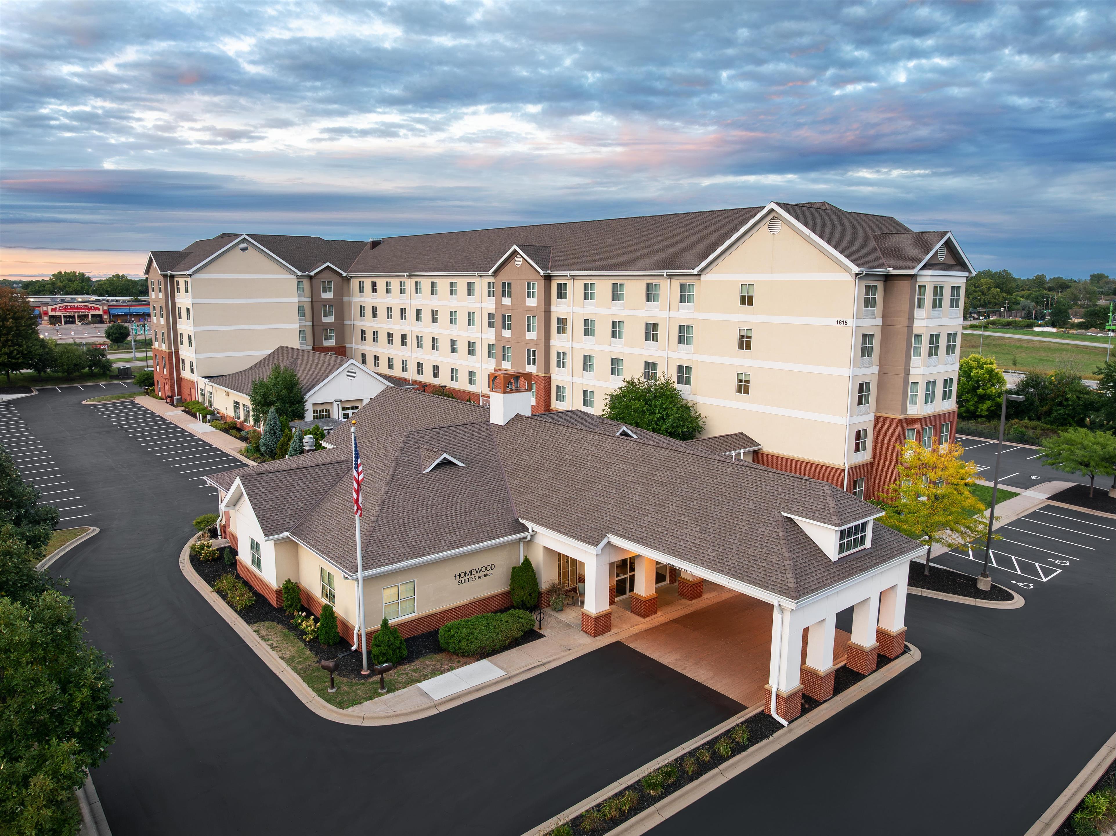 Exterior | Homewood Suites by Hilton Minneapolis/St. Paul-New Brighton