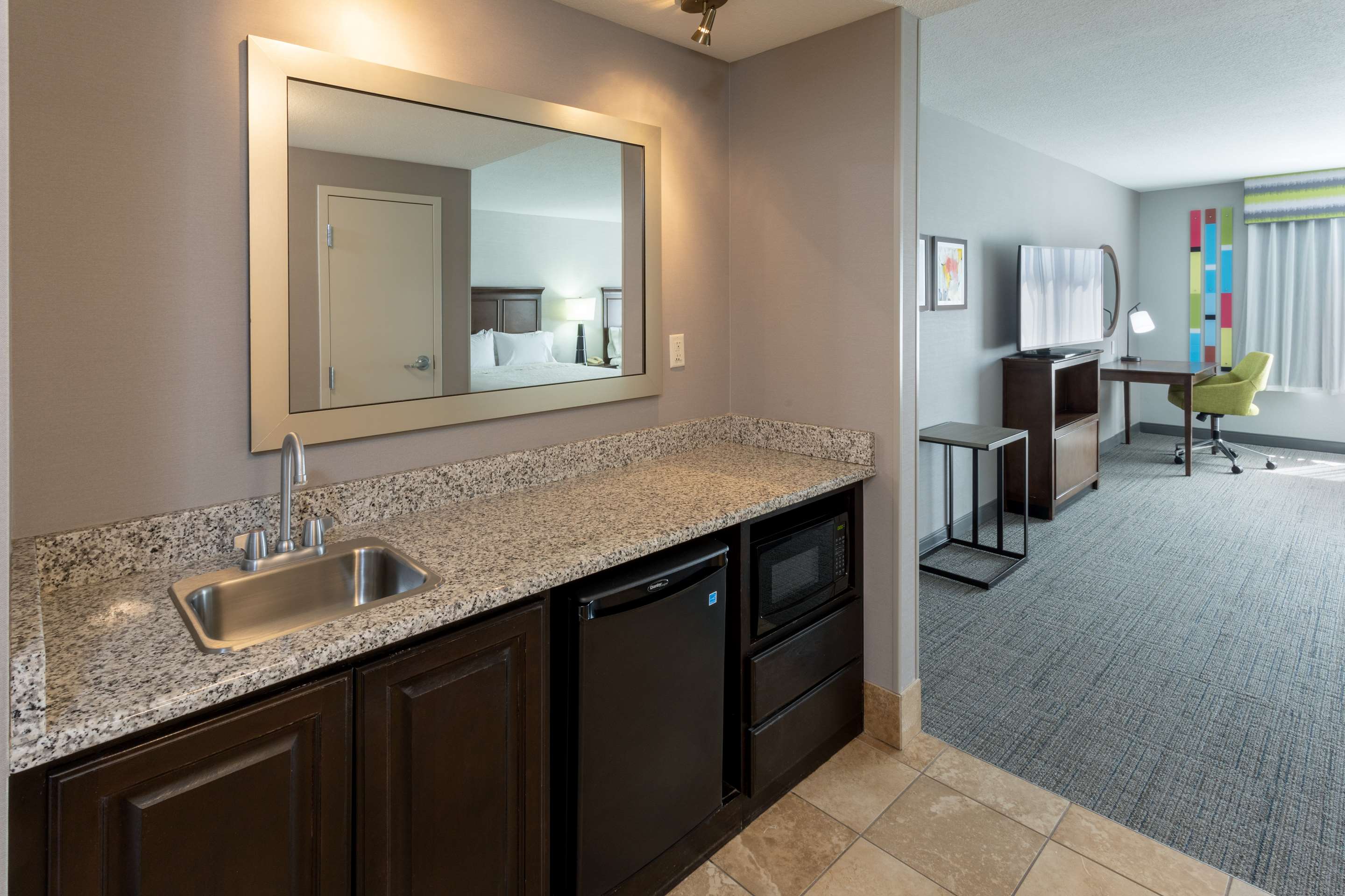 Guest room