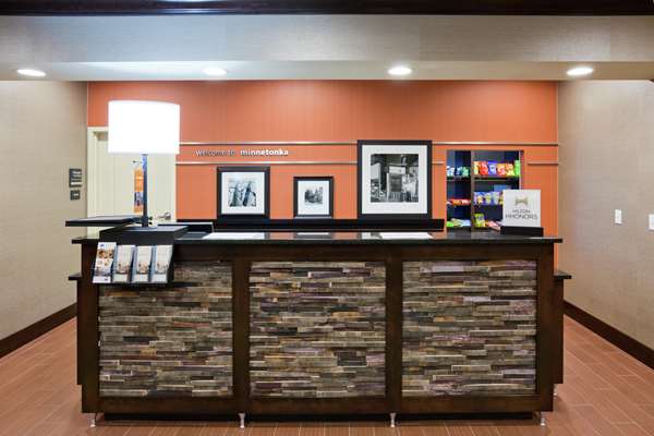  - Hampton Inn & Suites West Minnetonka