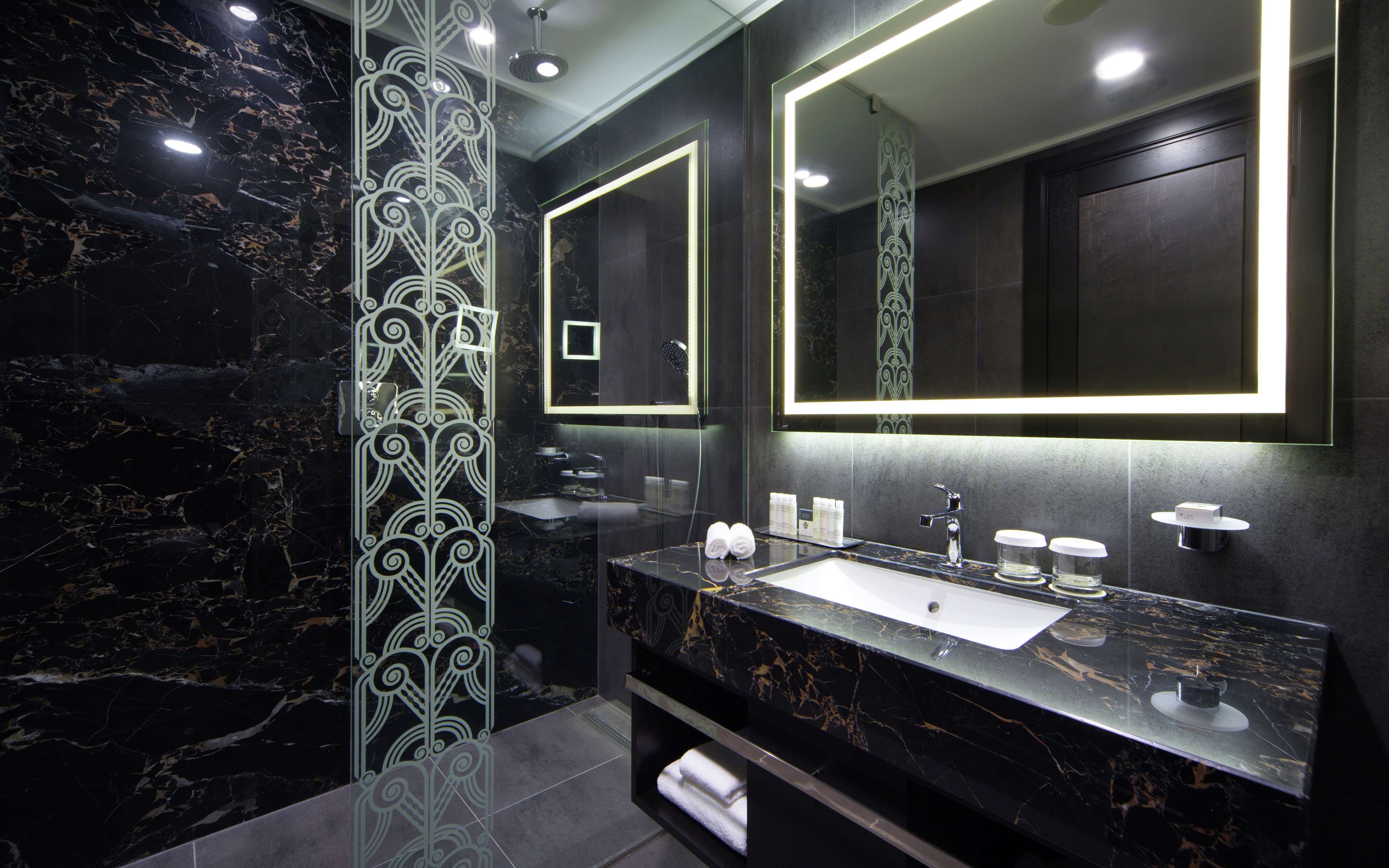 DoubleTree by Hilton Hotel Minsk Room Type - FAMILY CONNECTING ROOM