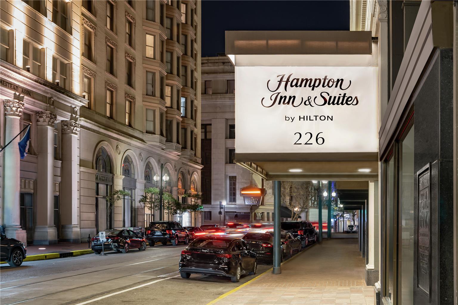 Hampton Inn & Suites Downtown