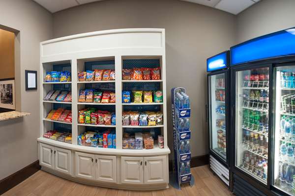 Restaurant - Hampton Inn & Suites Harahan