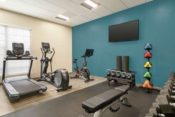 Fitness/ Exercise Room - Hampton Inn St Charles Avenue New Orleans