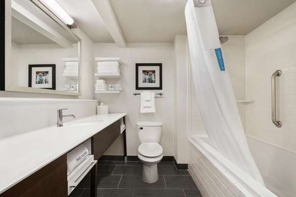  - Hampton Inn St Charles Avenue New Orleans