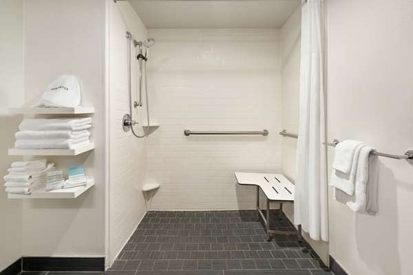  - Hampton Inn St Charles Avenue New Orleans