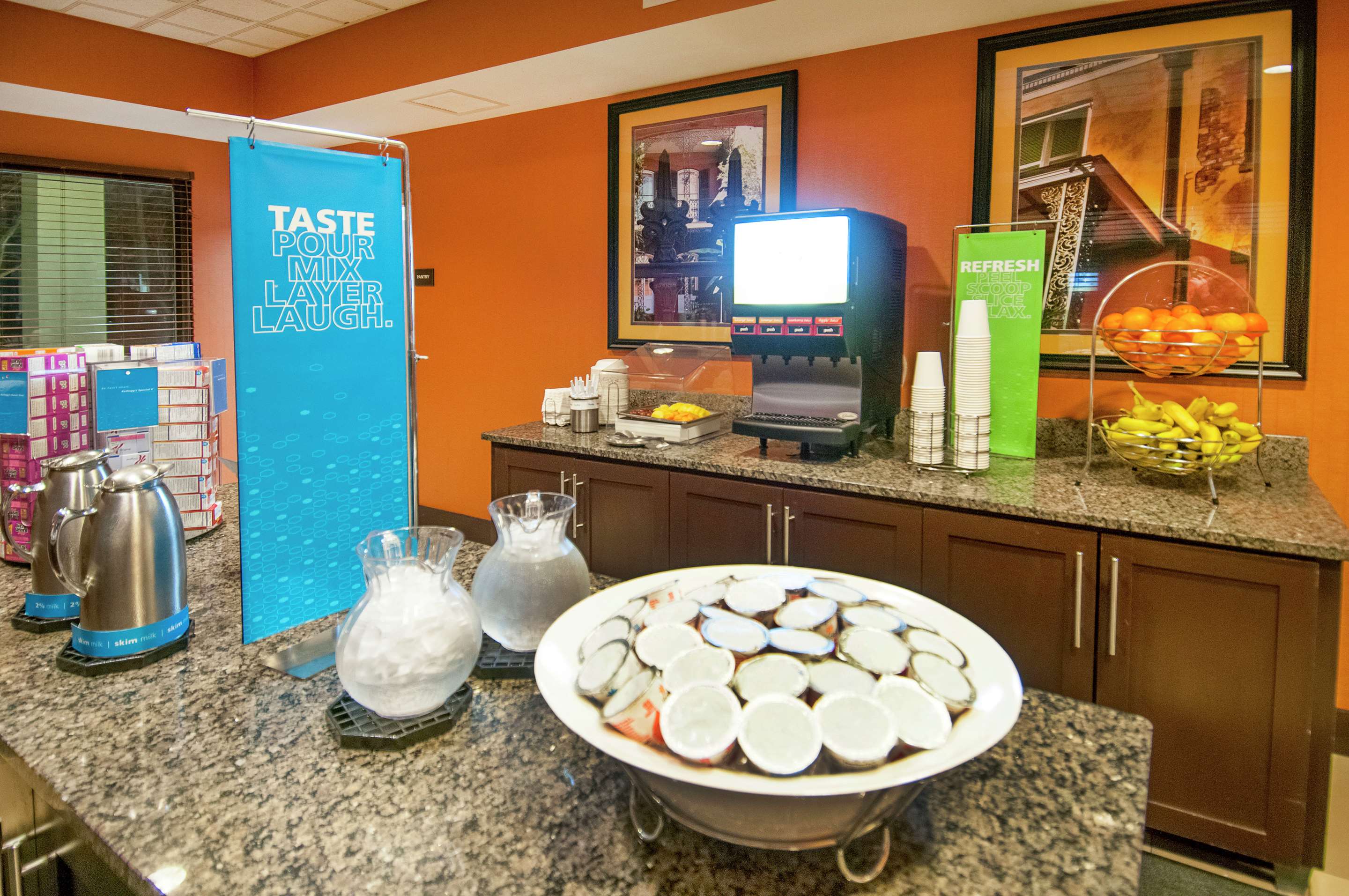 Restaurant | Hampton Inn Metairie