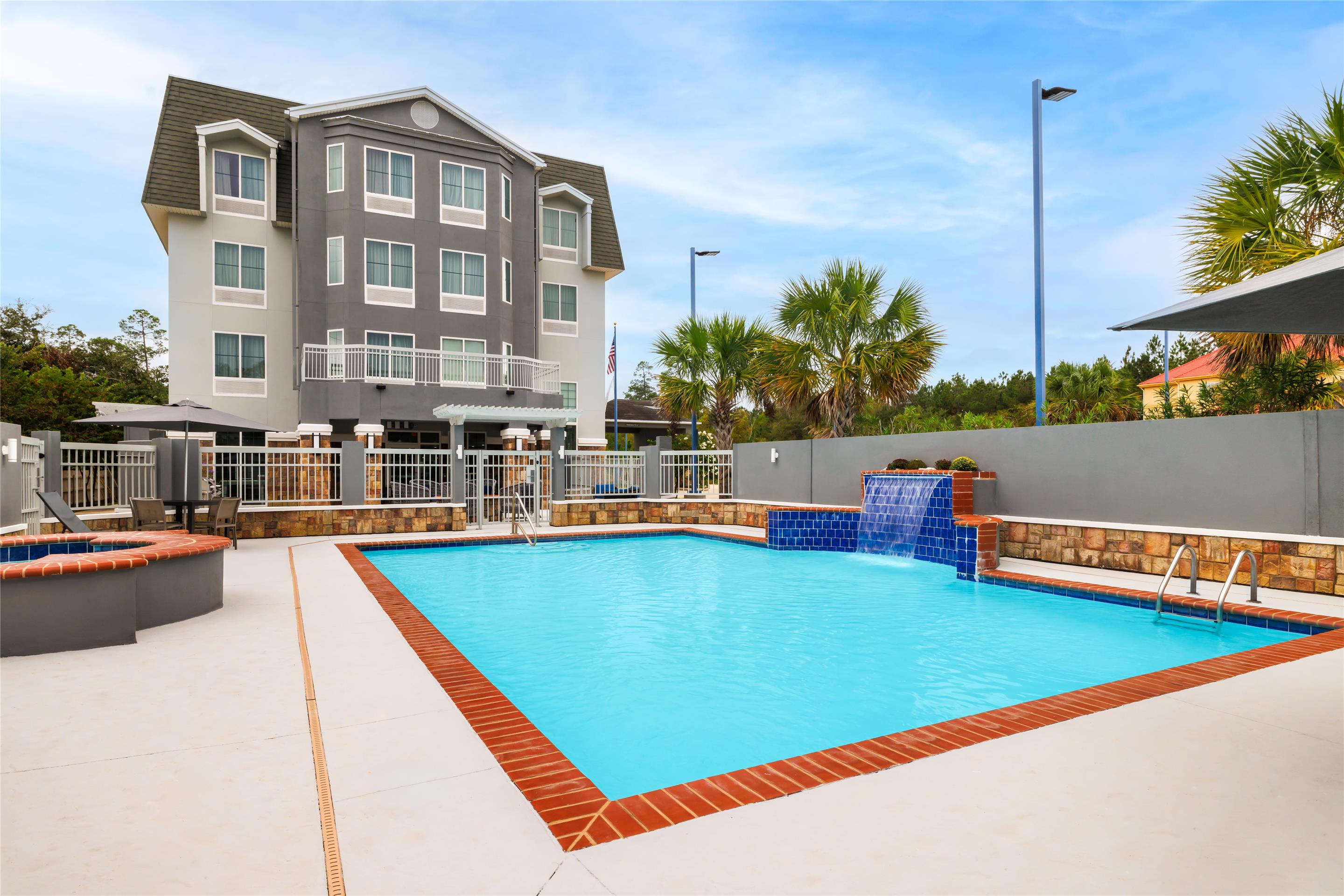 Pool | Homewood Suites Slidell
