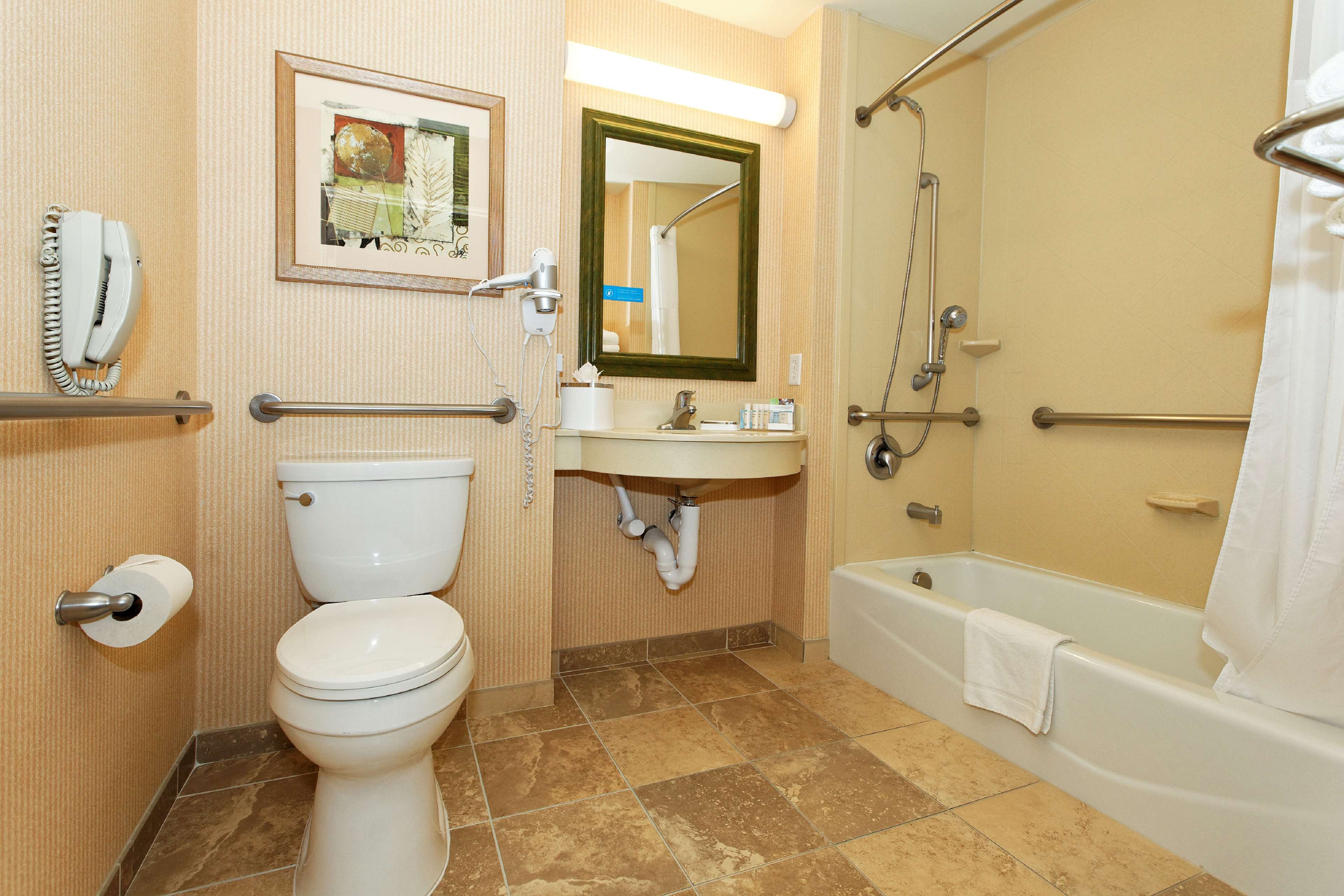 Hampton Inn by Hilton Montrose Room Type - 2QN MOB HEARING ACC TUB NS