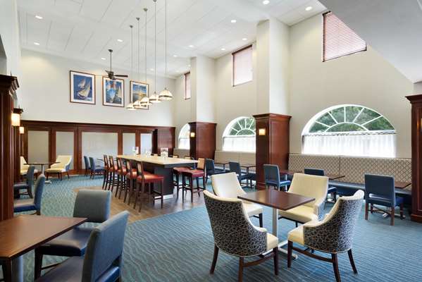  - Hampton Inn & Suites Middletown