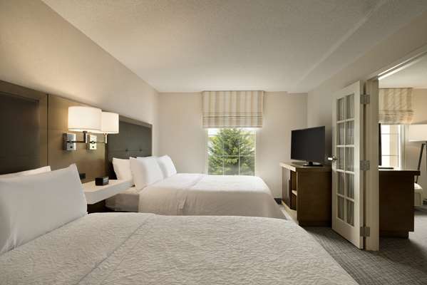  - Hampton Inn & Suites Middletown