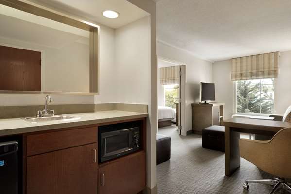  - Hampton Inn & Suites Middletown