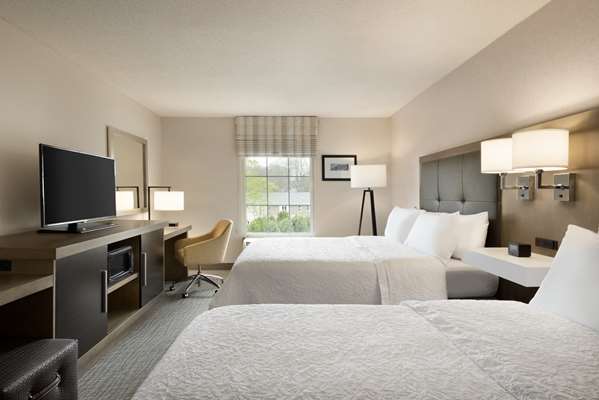  - Hampton Inn & Suites Middletown
