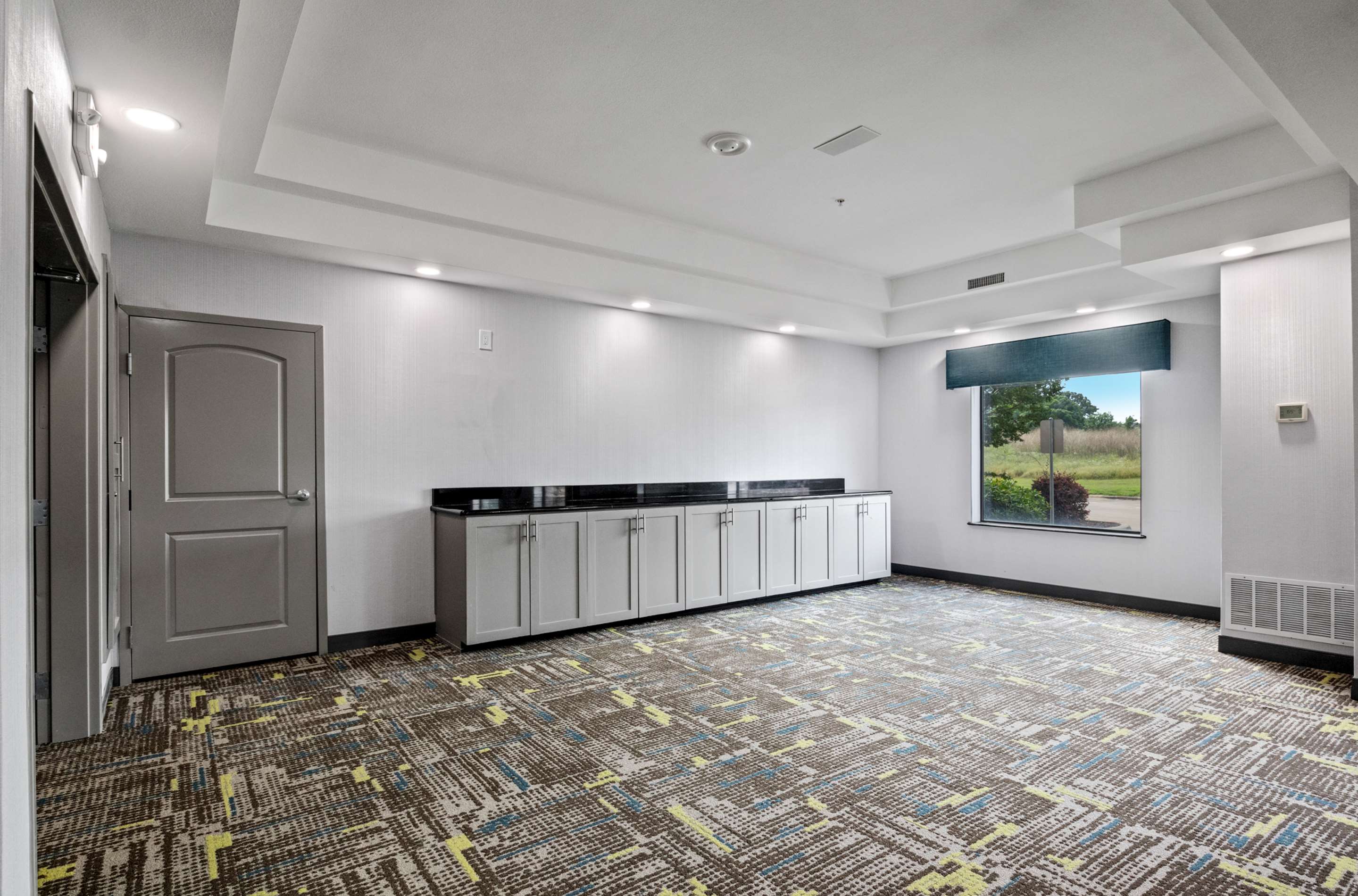 Meeting Room | Hampton Inn & Suites Mount Pleasant