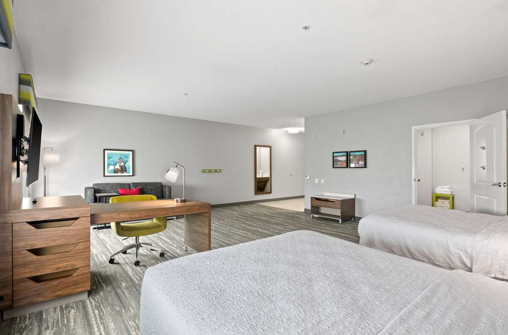 Hampton Inn & Suites Mount Pleasant-guestroom-Guest Room,On-Site.jpg