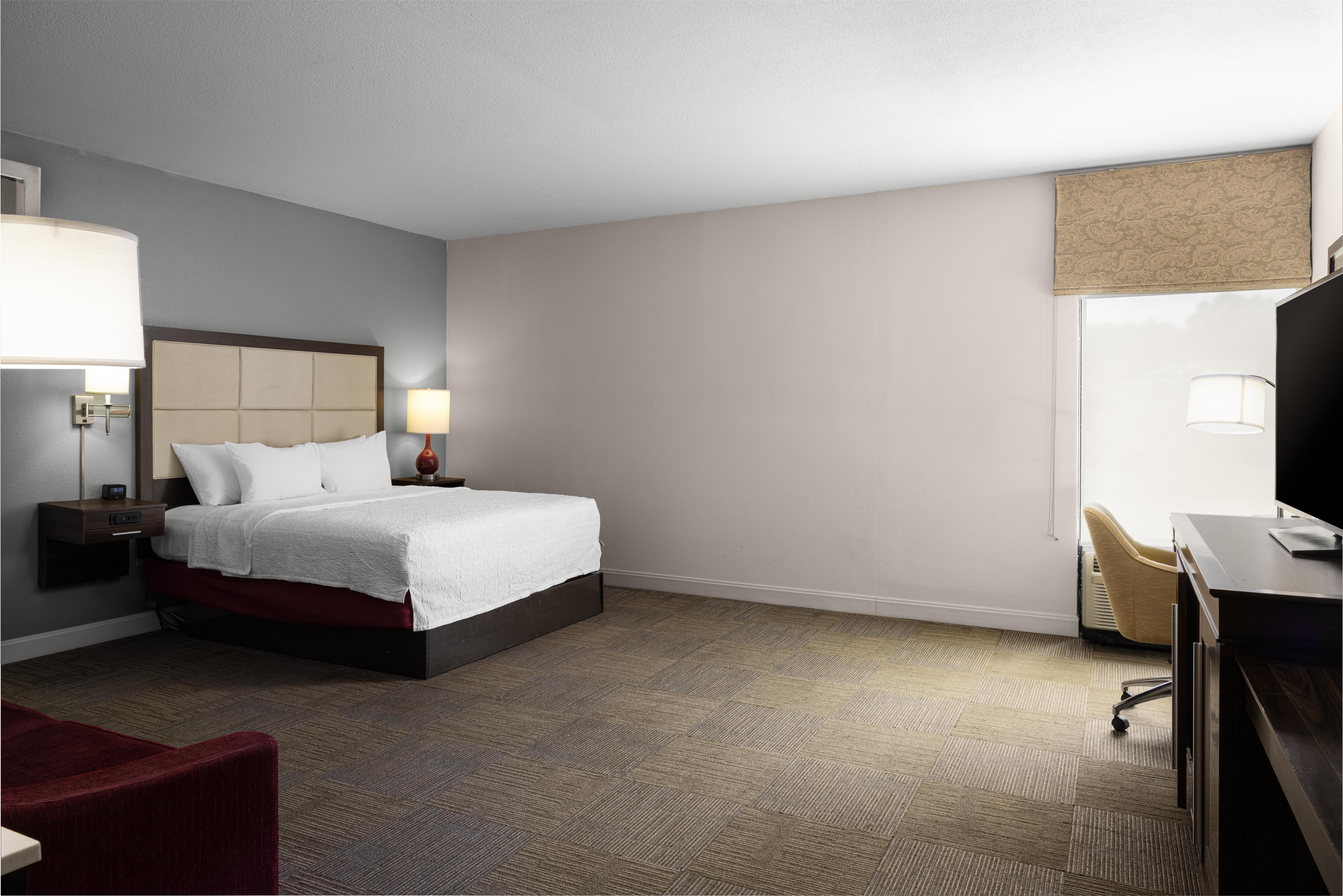 Hampton Inn Morristown Room Type - 1KN STDO MIC FRIDG WTBR NS