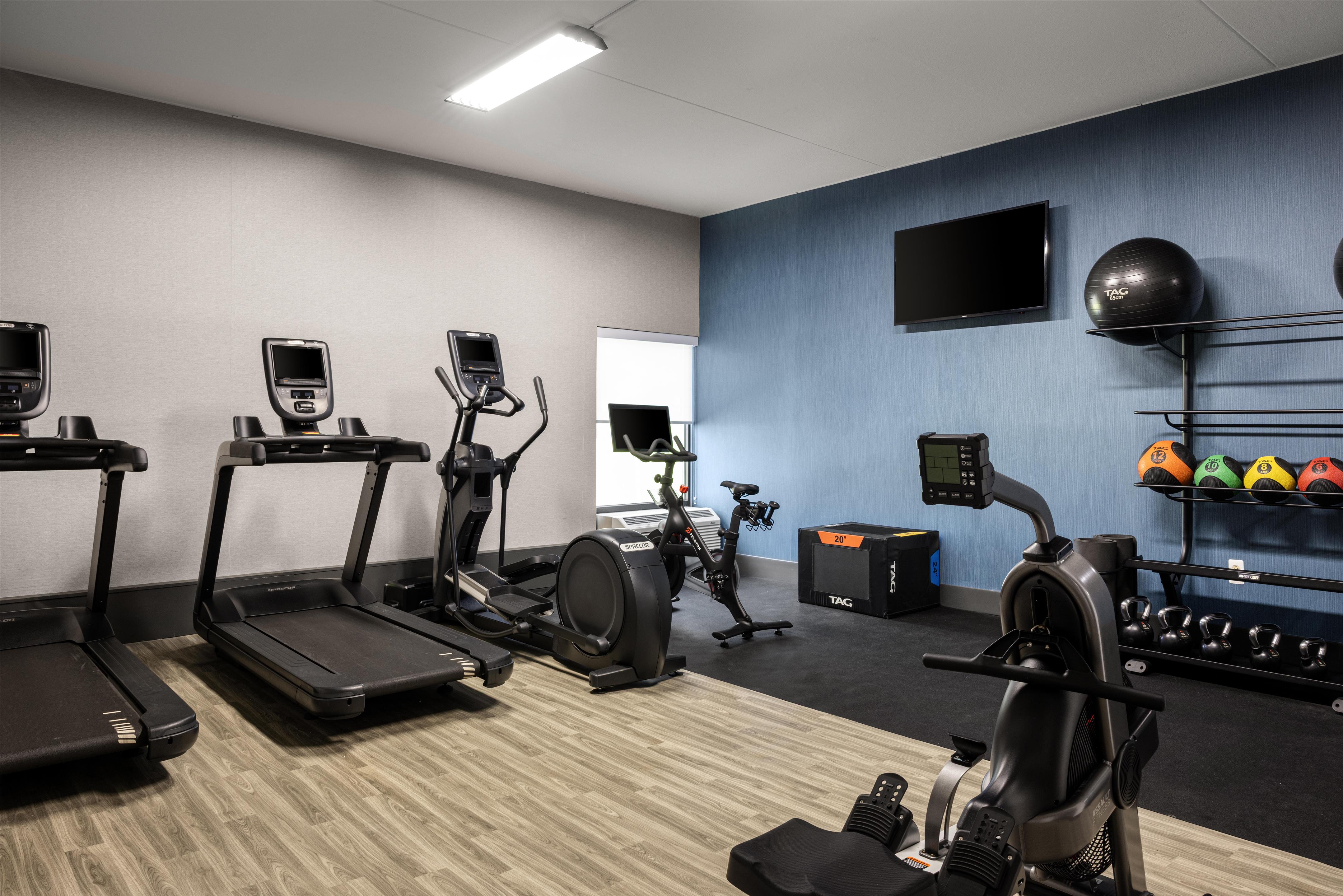 Health club fitness center gym | Hampton Inn Morristown