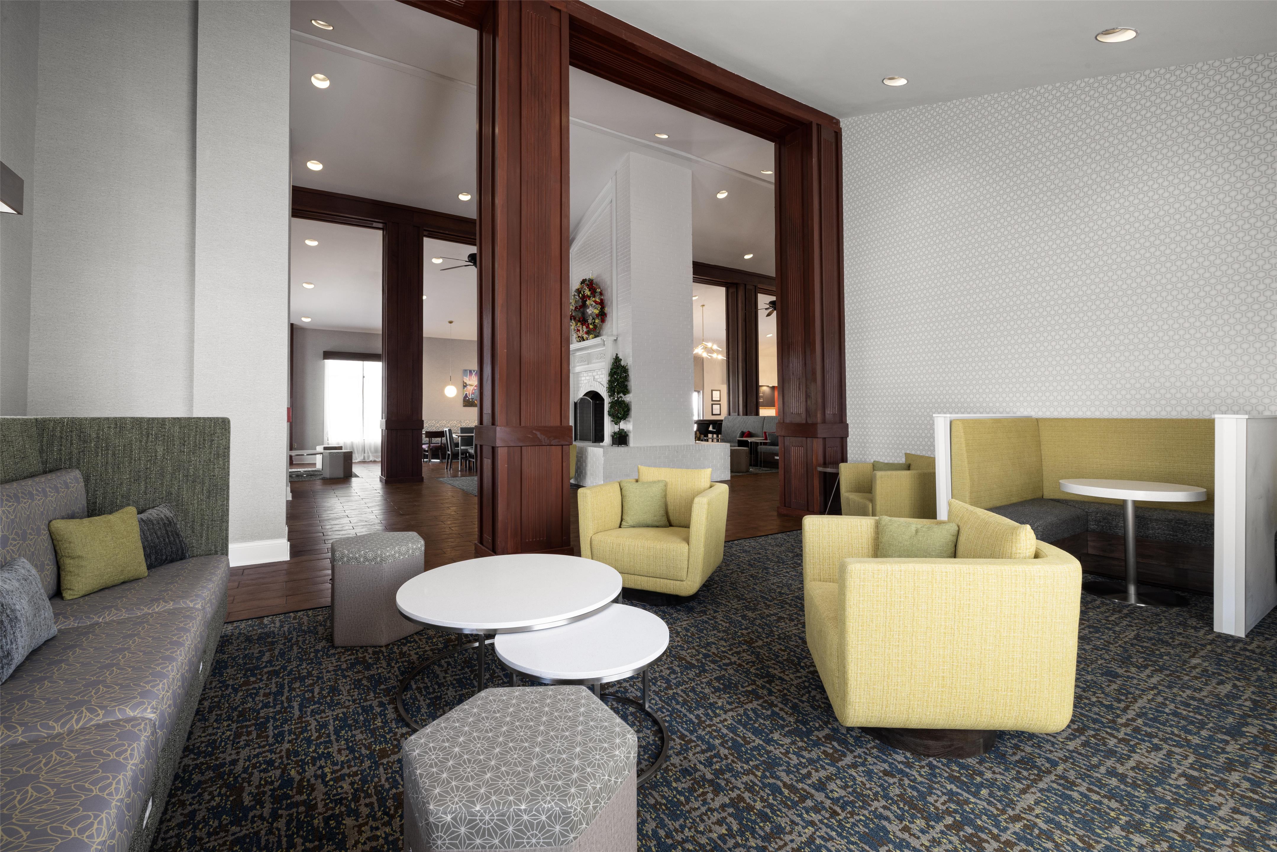Lobby | Hampton Inn Morristown