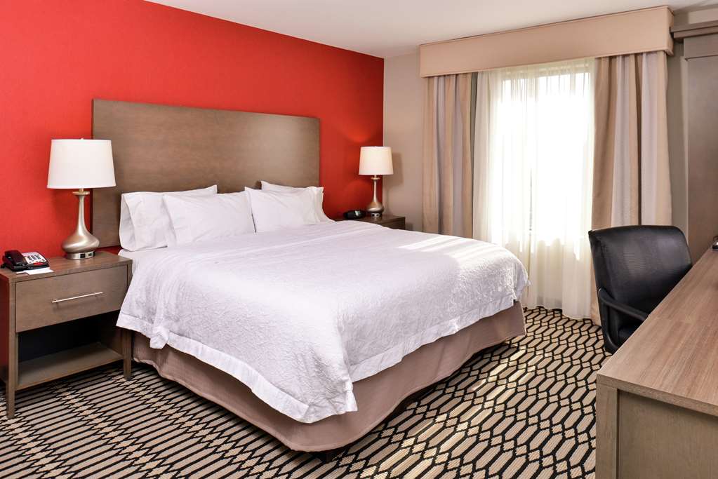 Hampton Inn Middletown, OH-guestroom-Guest Room,On-Site.jpg
