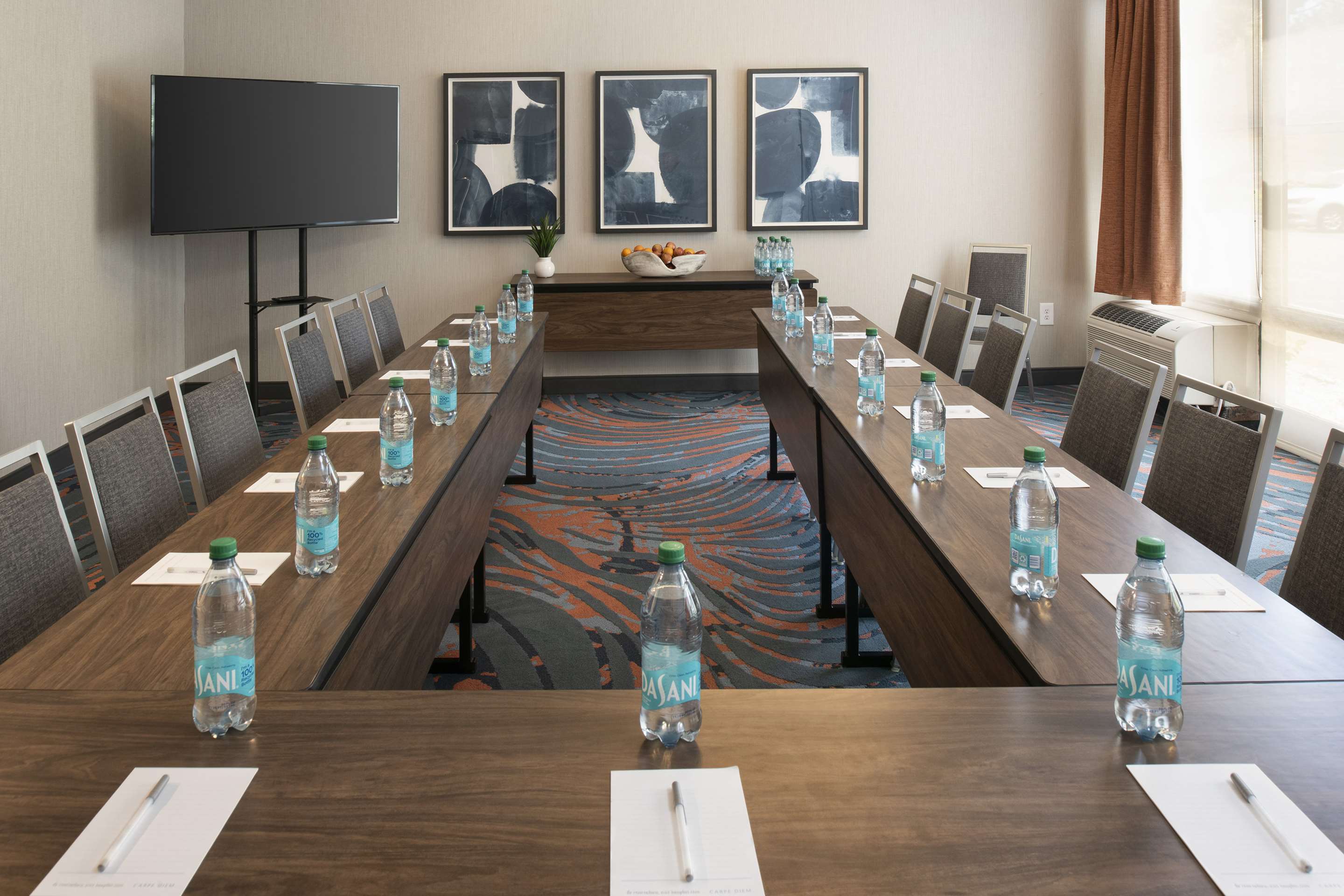 Meeting Room | Hampton Inn Northwood