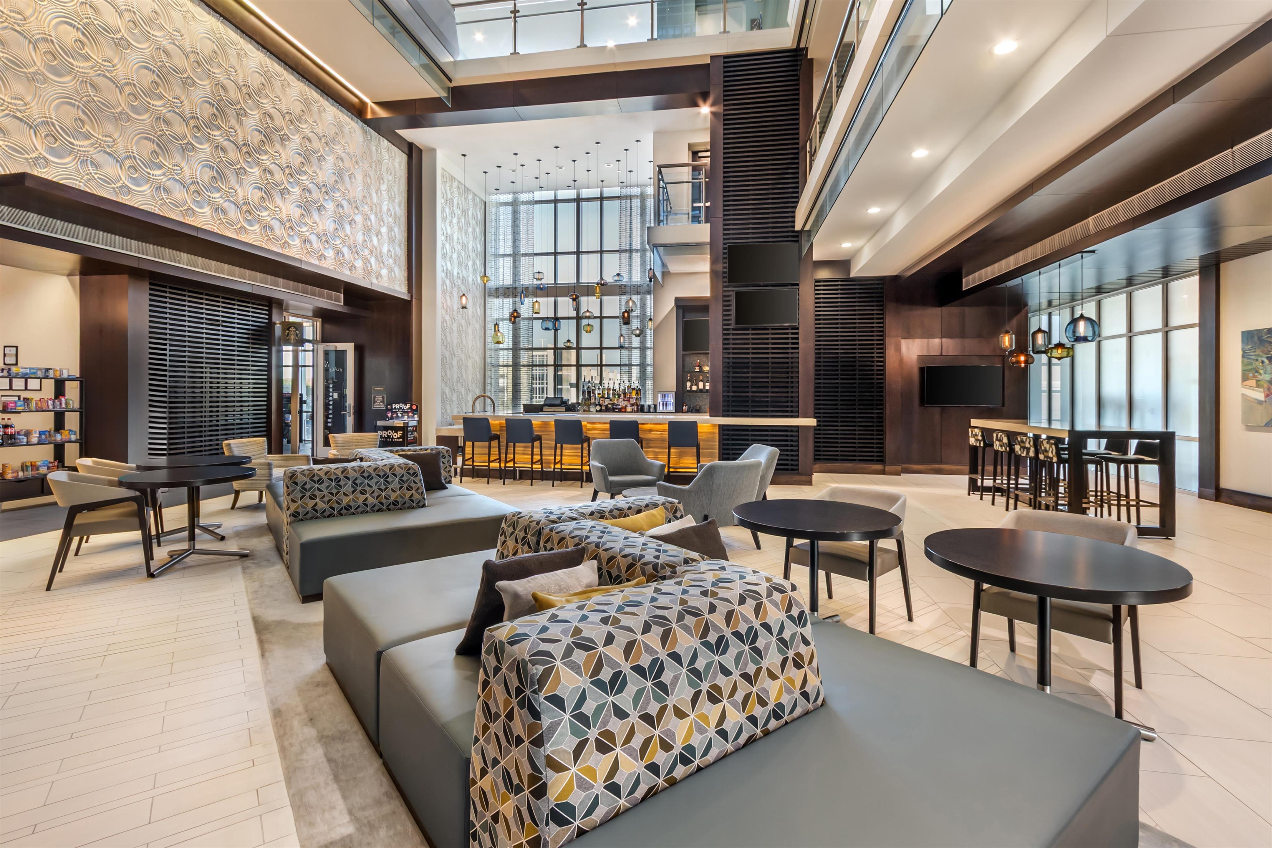 BarLounge | Hilton Grand Vacations Club Ocean 22 Myrtle Beach.