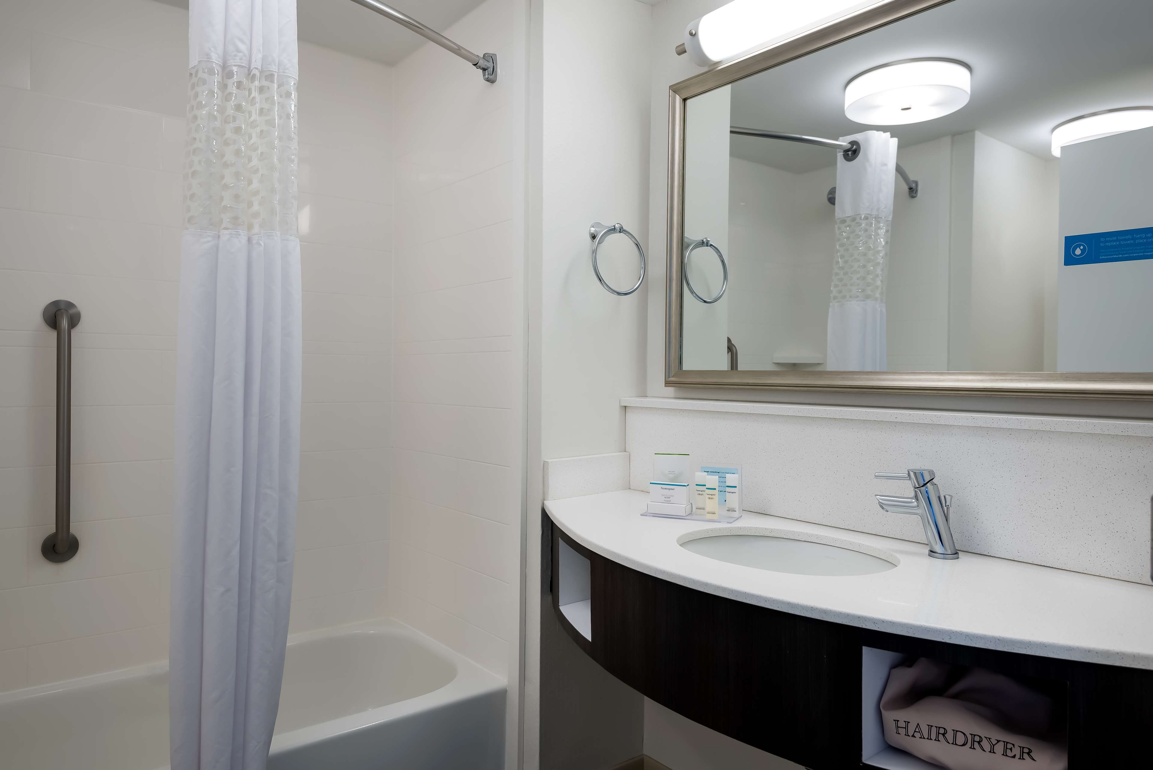 Hampton Inn Myrtle Beach West Room Type - KING STUDY-NON SMOKING