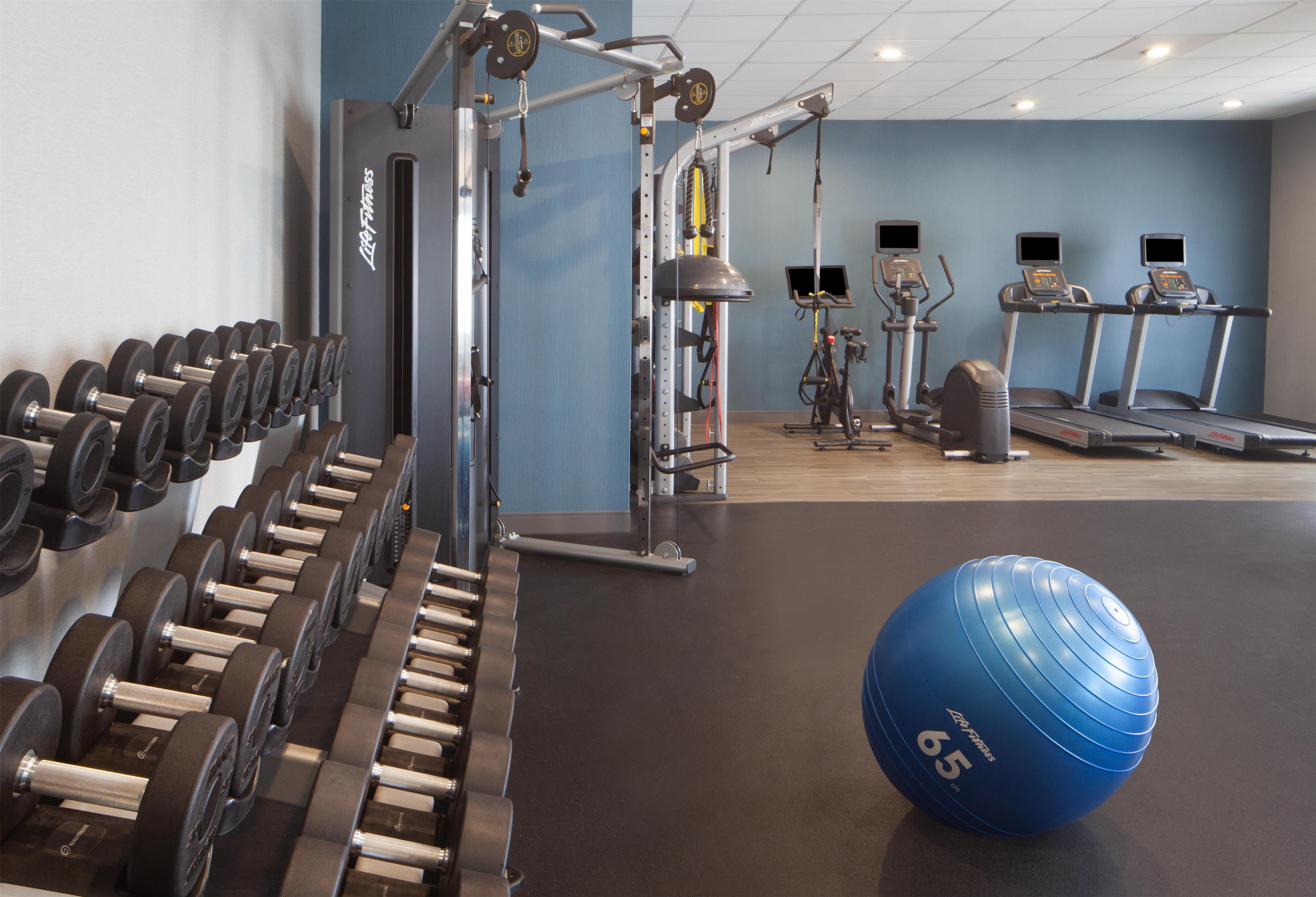 Health club fitness center gym | Hampton Inn & Suites Natchez