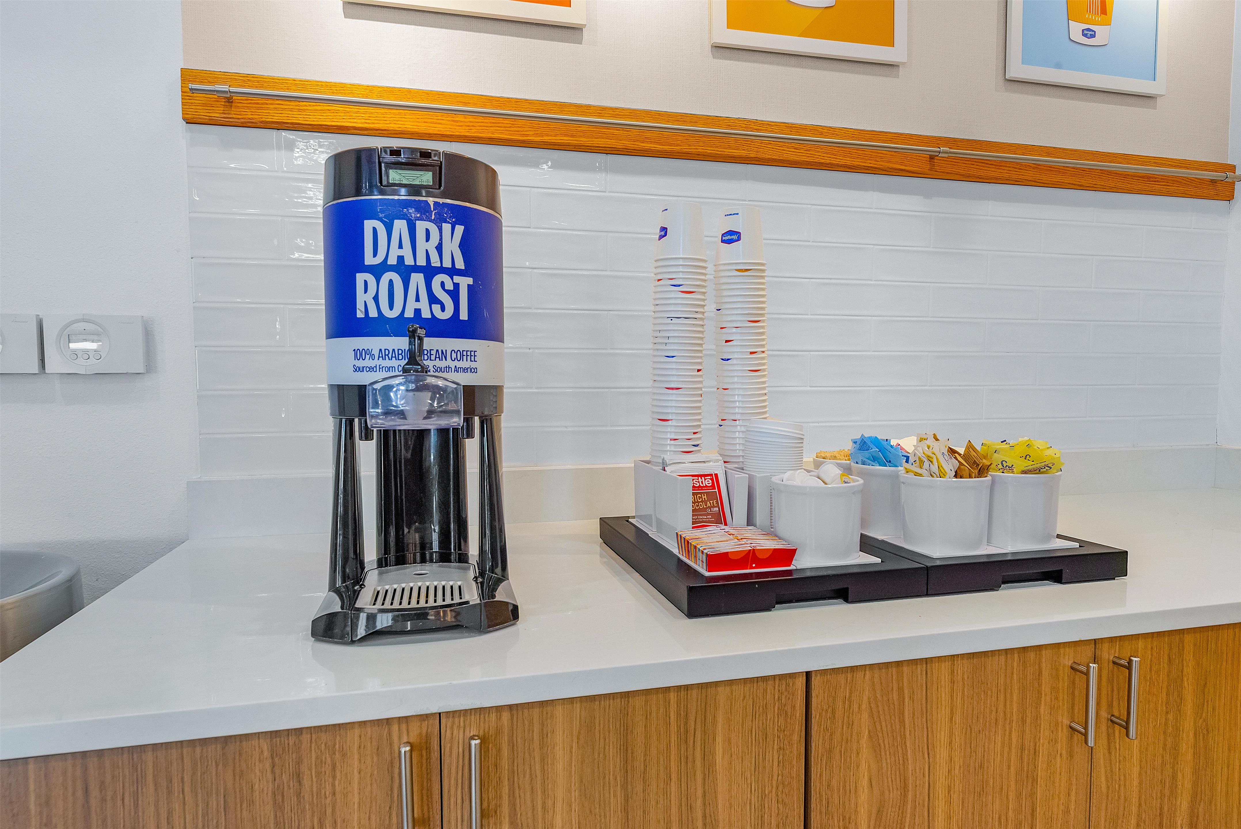 Breakfast Area | Hampton Inn & Suites New Braunfels