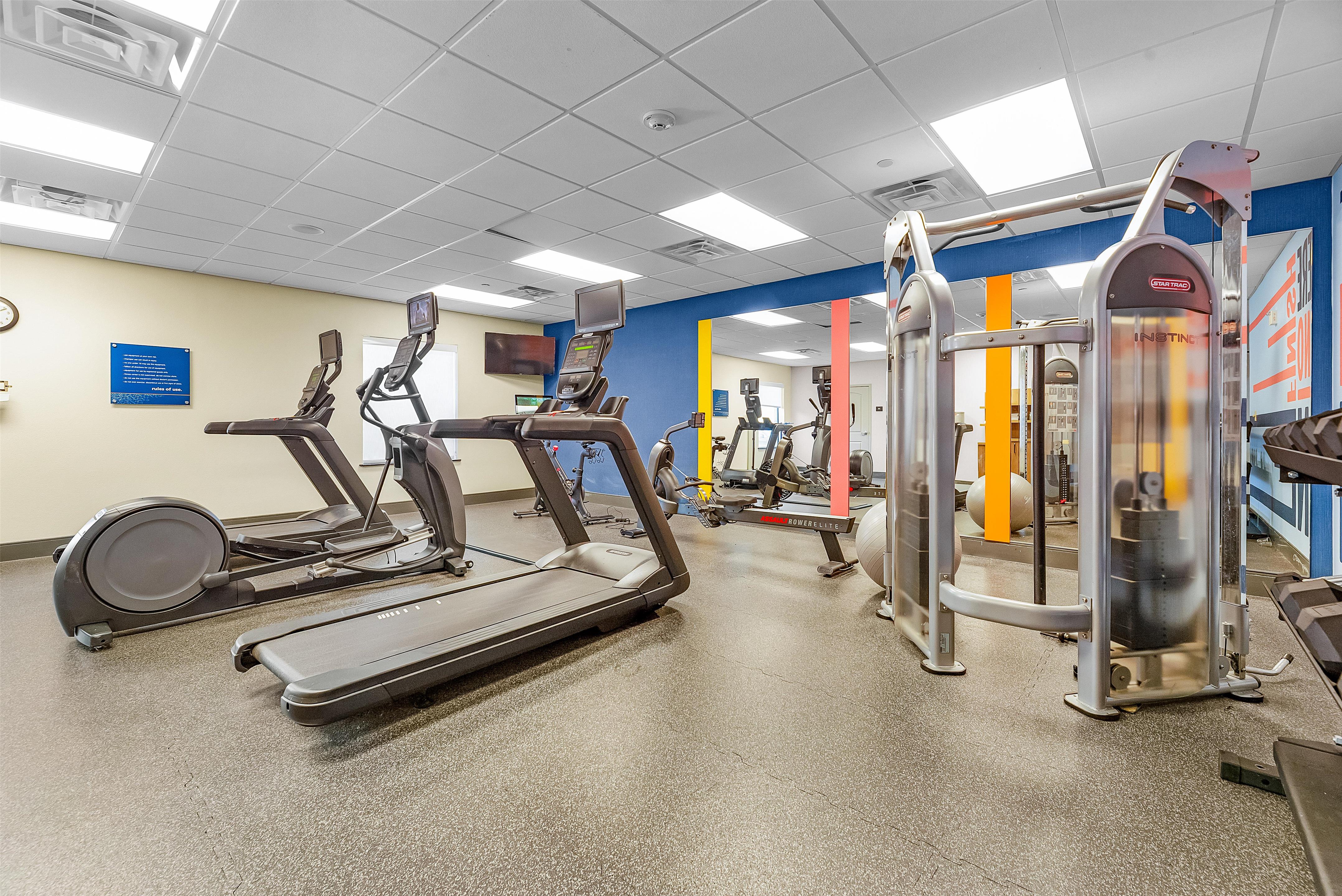 Health club fitness center gym | Hampton Inn & Suites New Braunfels