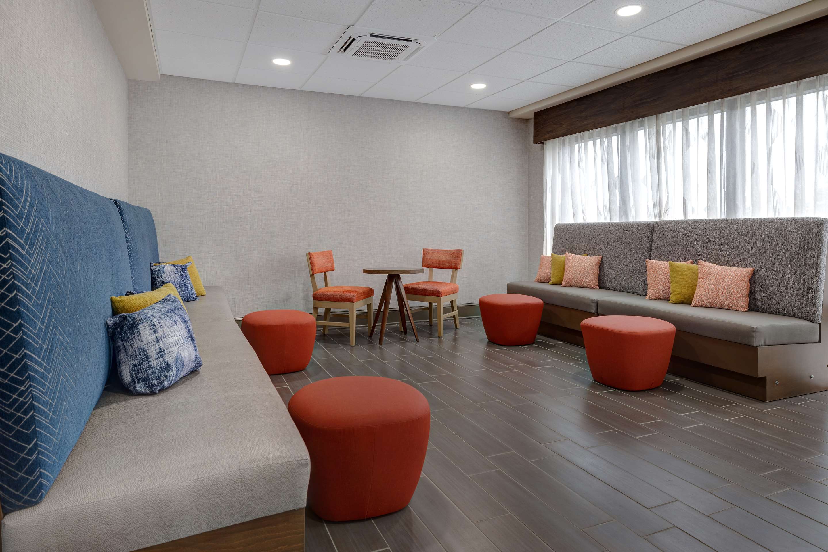 Lobby | Hampton Inn Natchitoches