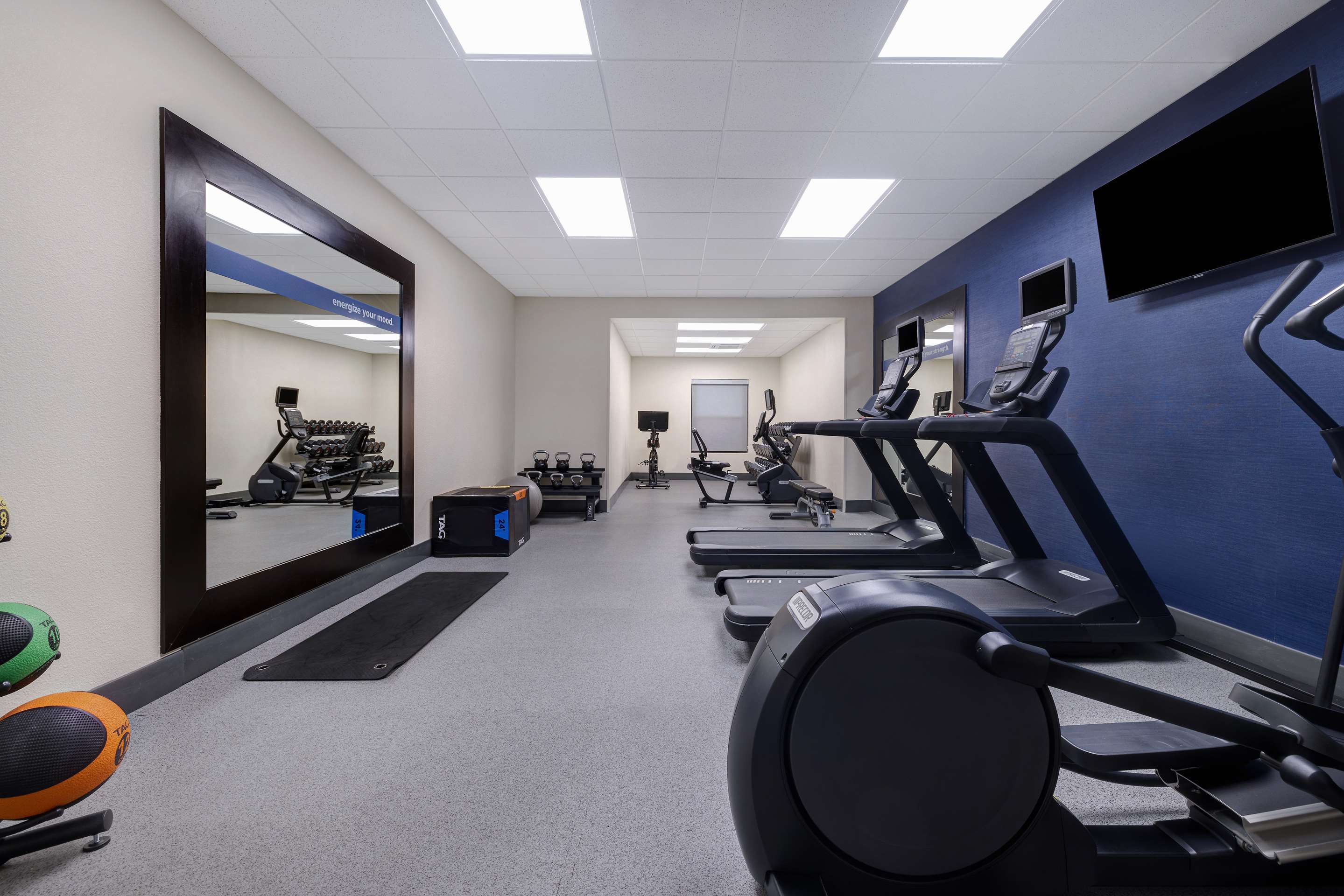 Health club fitness center gym | Hampton Inn Natchitoches