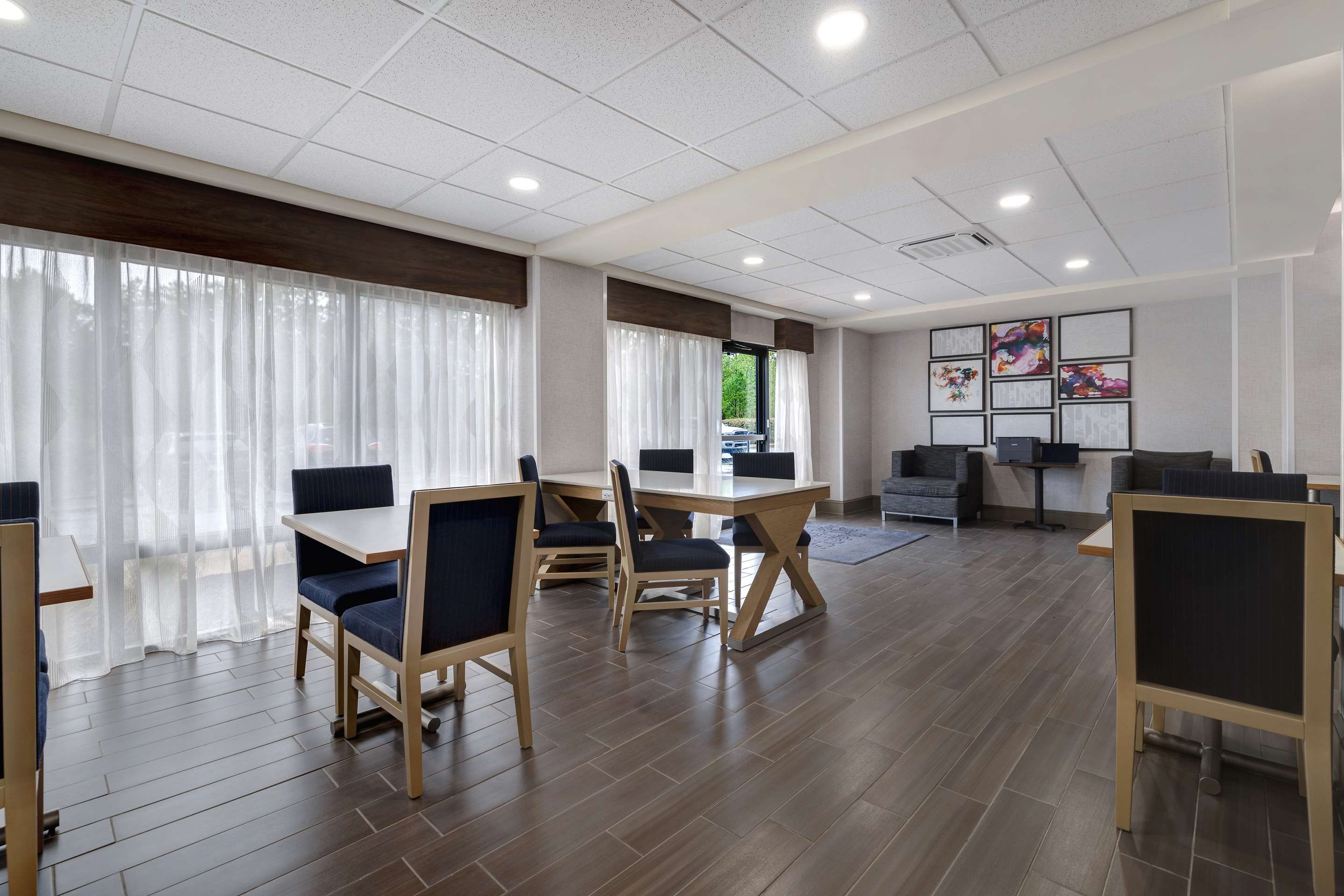 Lobby | Hampton Inn Natchitoches