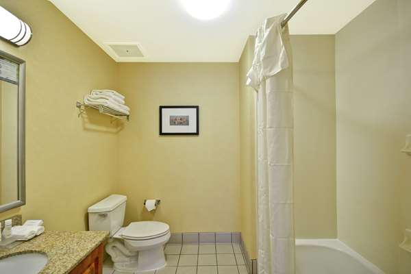 - Homewood Suites by Hilton Newark - I-95, Exit 1B