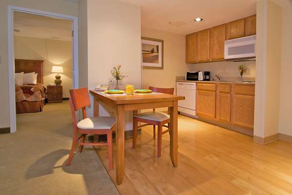  - Homewood Suites by Hilton Newark - I-95, Exit 1B