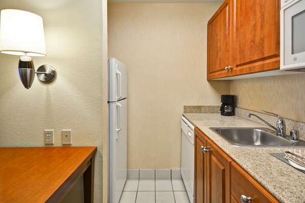  - Homewood Suites by Hilton Newark - I-95, Exit 1B