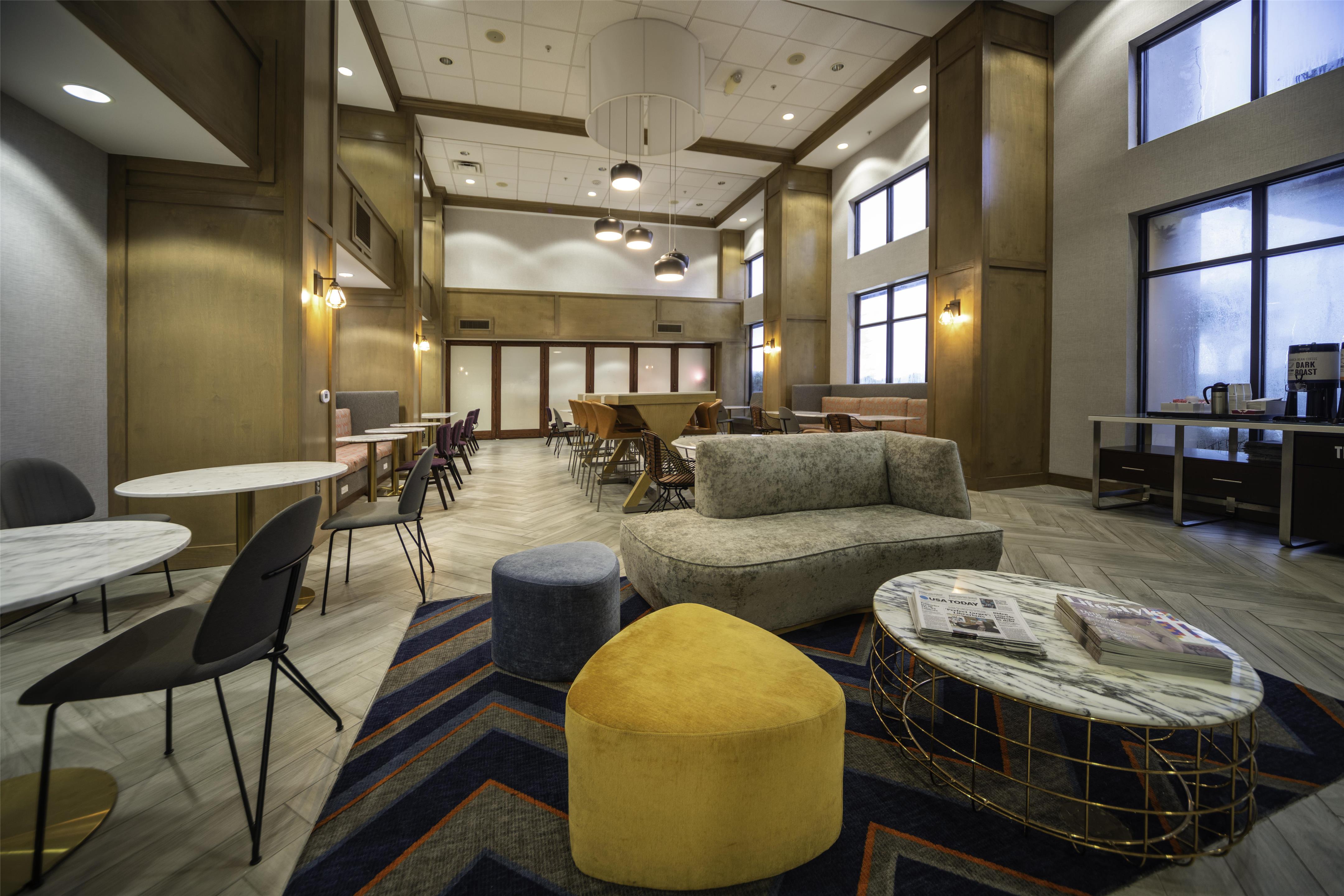 Lobby | Hampton Inn & Suites New Iberia Avery Island
