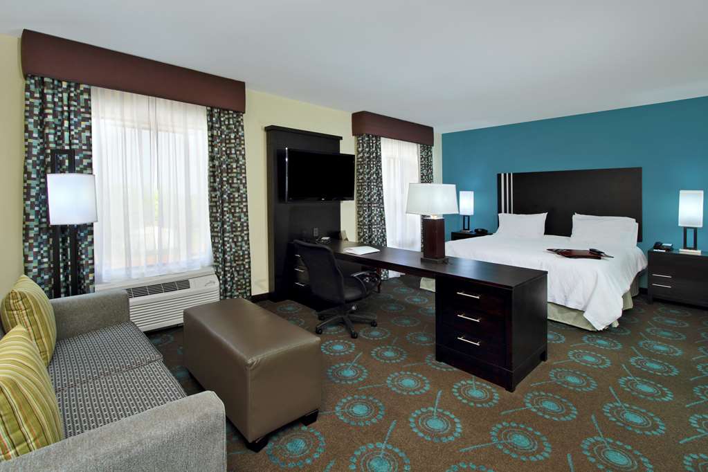 Hampton Inn Beeville Room Type - 1KN HEARING ACC STUDIO NS