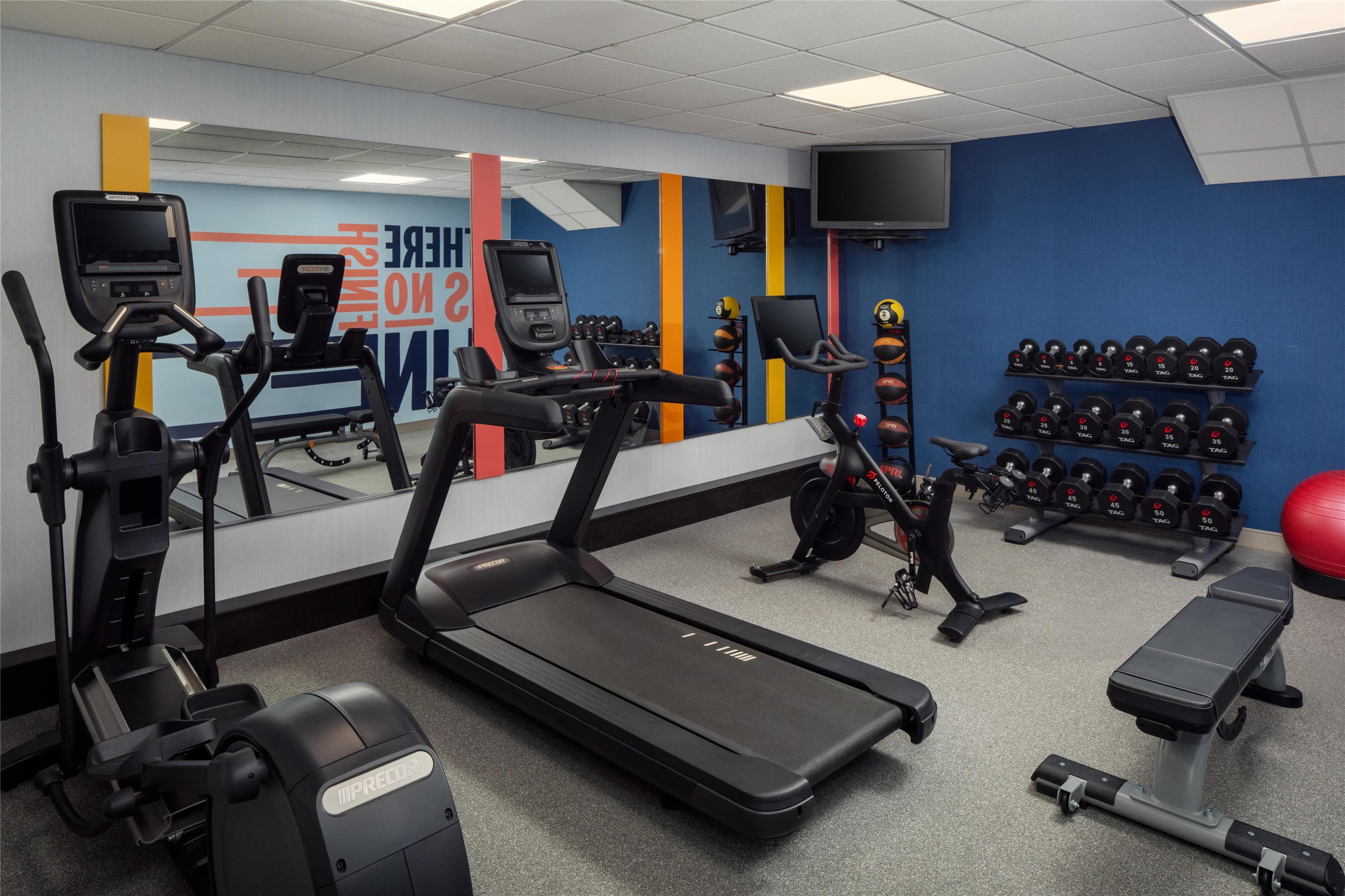 Health club fitness center gym | Hampton Inn & Suites North Conway
