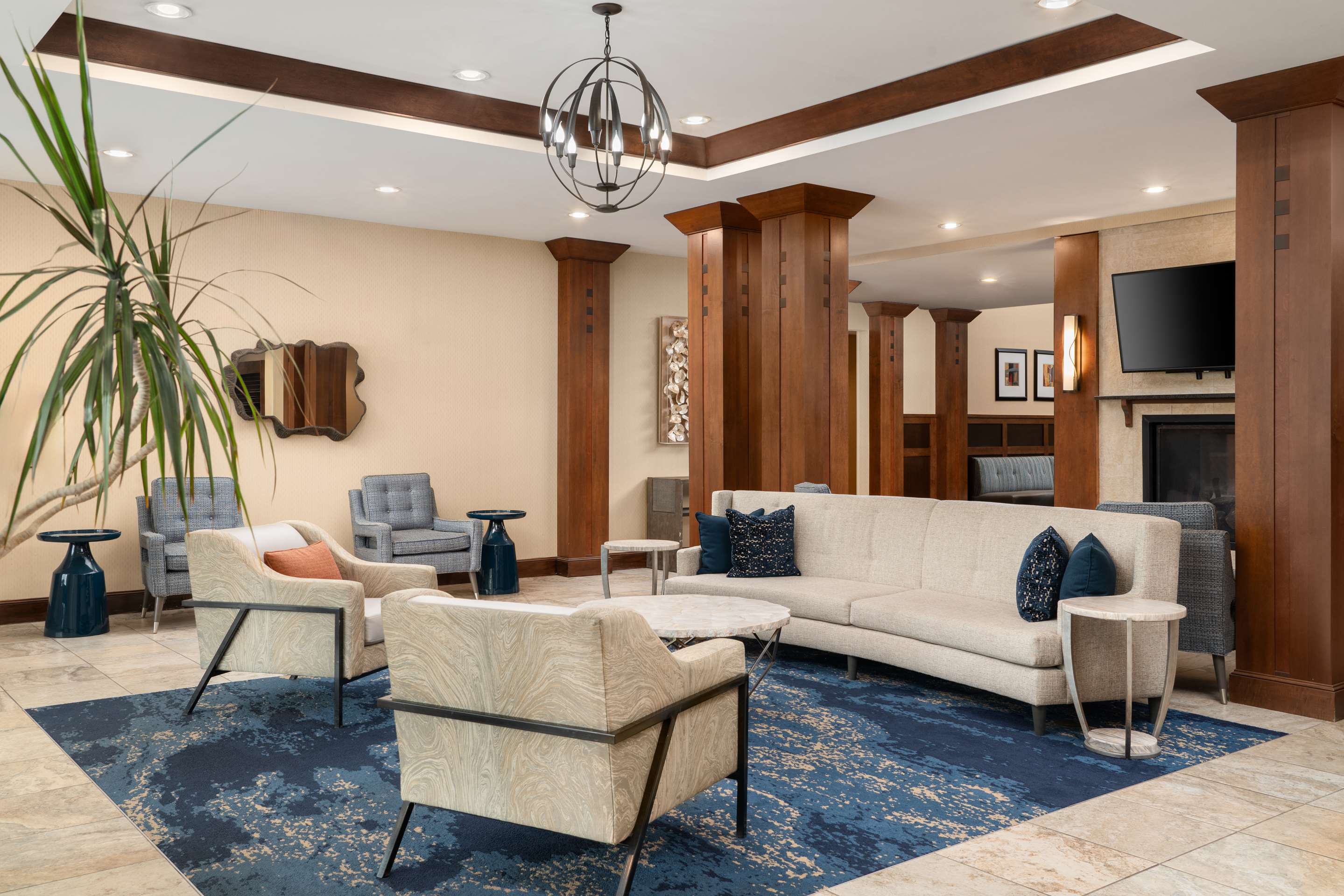 Lobby | Homewood Suites by Hilton Newport Middletown, RI