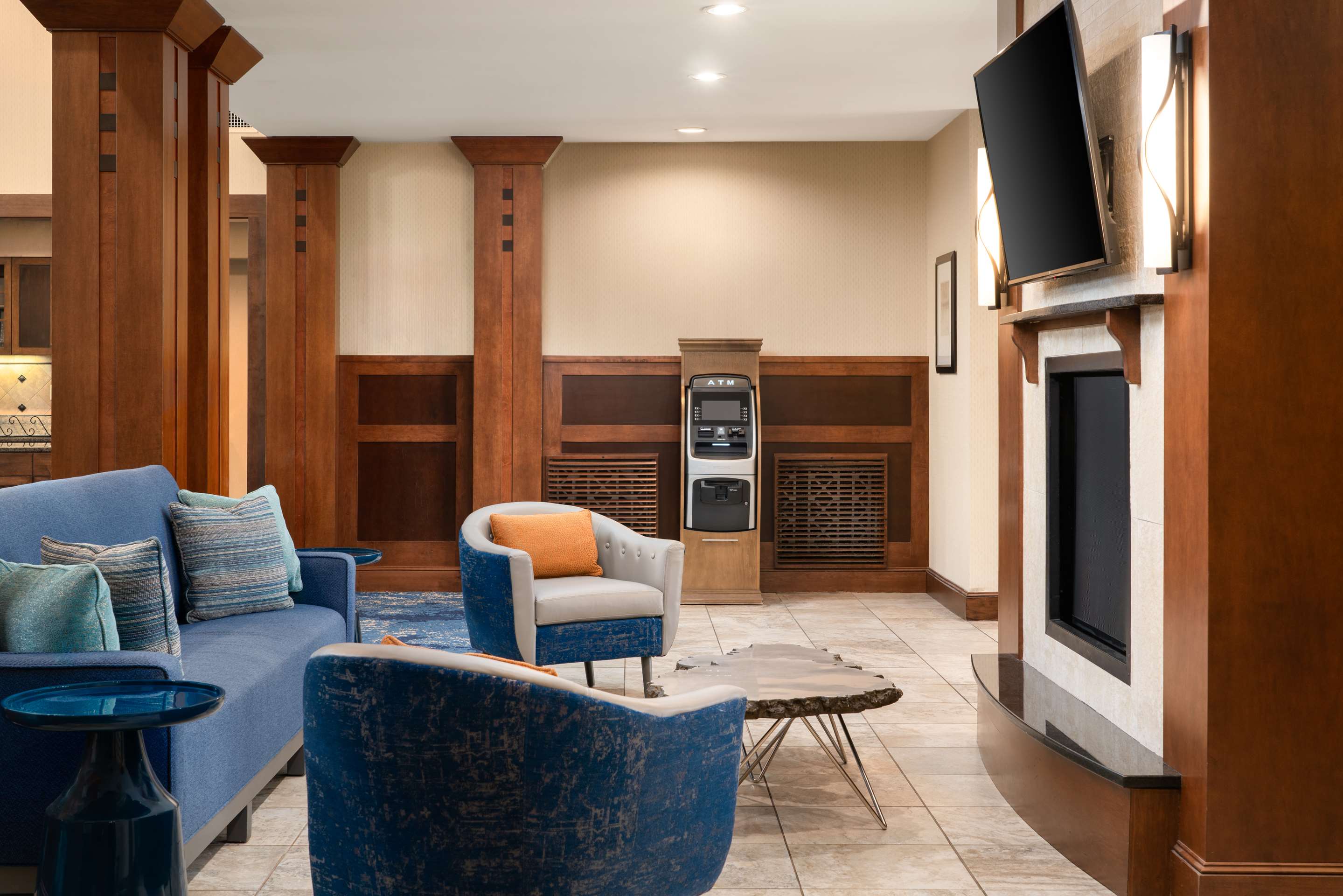 Lobby | Homewood Suites by Hilton Newport Middletown, RI